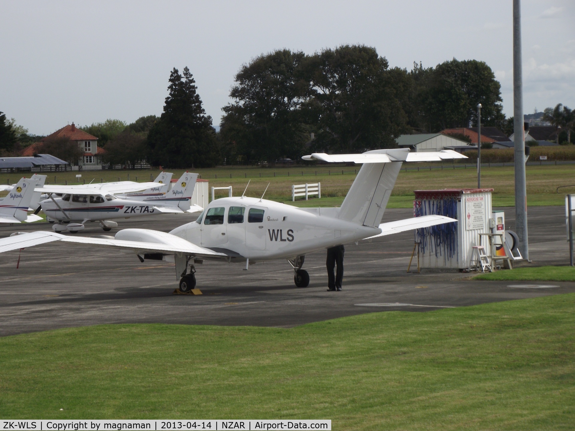 ZK-WLS, Beech 76 Duchess C/N ME-162, Ardmore flying school - one of 3 duchesses.
