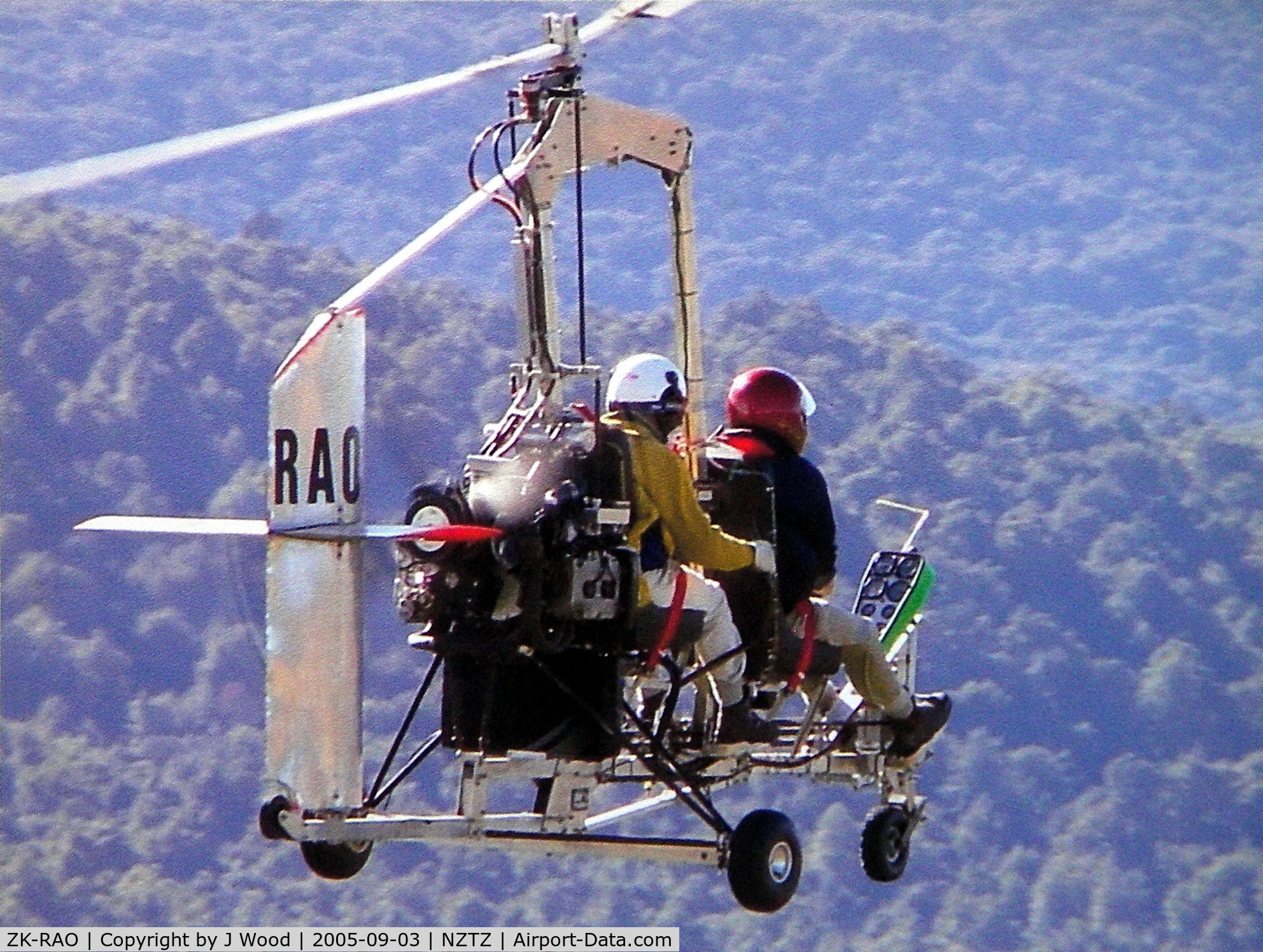 ZK-RAO, 2002 Parsons Tandem Trainer C/N 685, Colin Wood learning to fly his NZ-built Parsons Tandem gyrocopter, with legendary helicopter pilot Bill Black instructing from the rear seat.