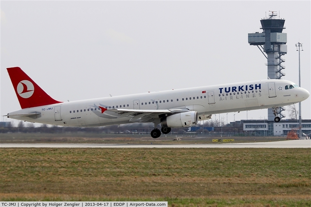 TC-JMJ, 2008 Airbus A321-232 C/N 3688, Liftoff on rwy 26R  for return to IST......