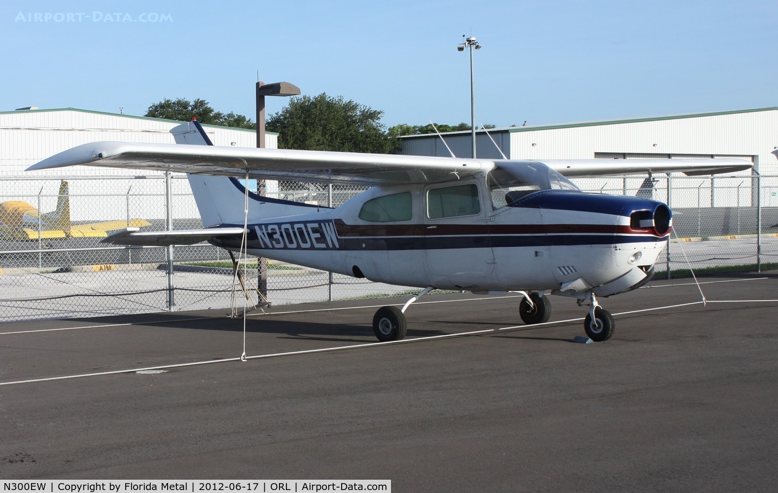 N300EW, 1976 Cessna 210L Centurion C/N 21061219, Cessna 210