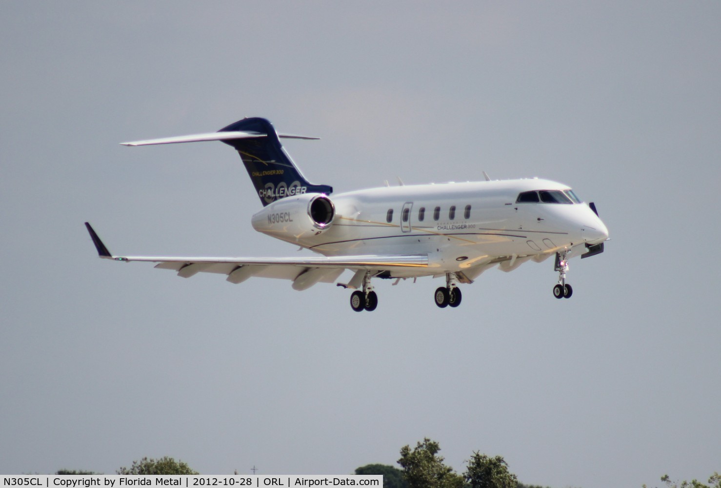 N305CL, Bombardier Challenger 300 (BD-100-1A10) C/N 20305, Challenger 300 in for NBAA