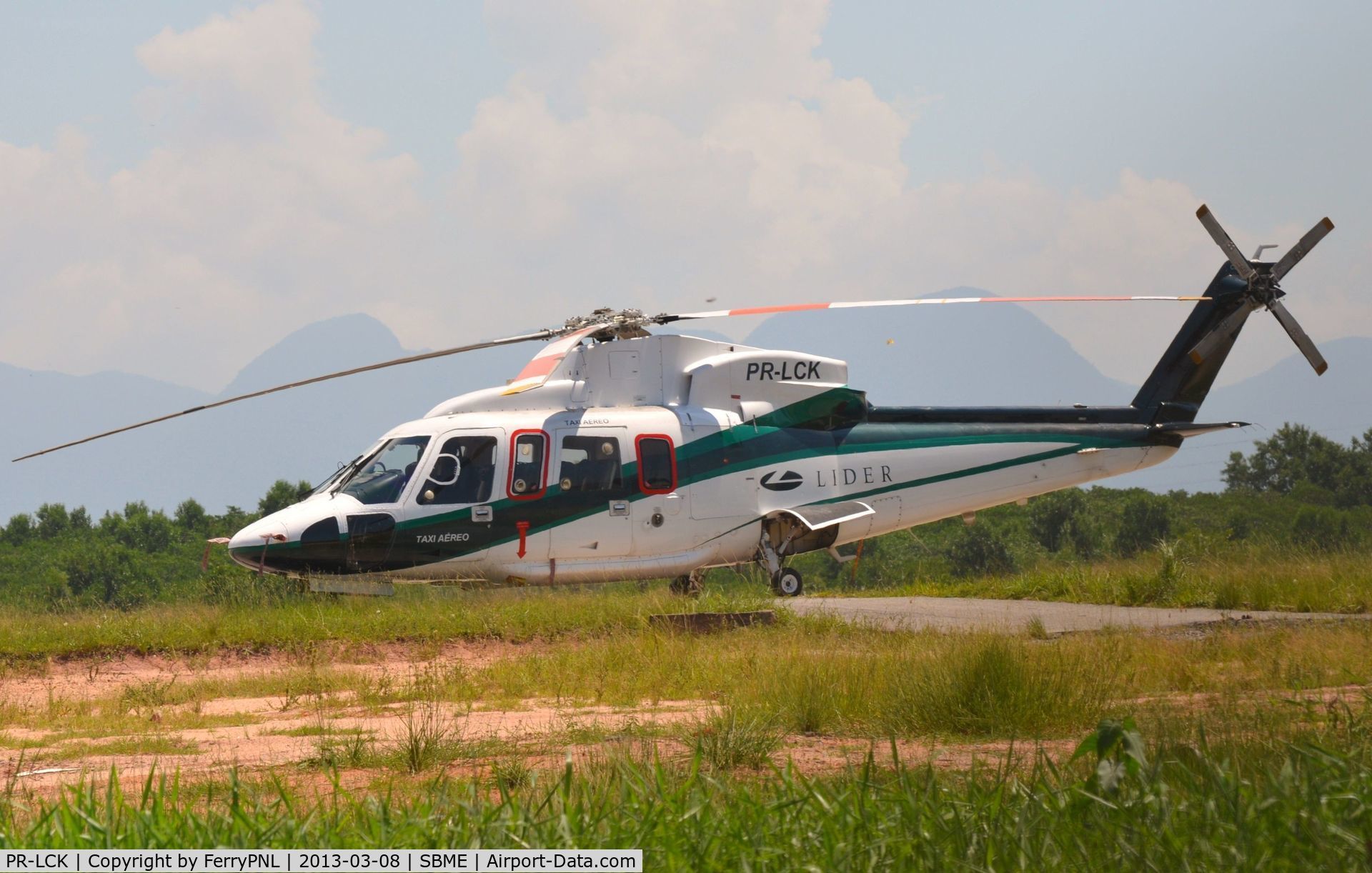 PR-LCK, 2004 Sikorsky S-76C C/N 760573, Lider S76 parked at the end of the apron in Macae, RJ