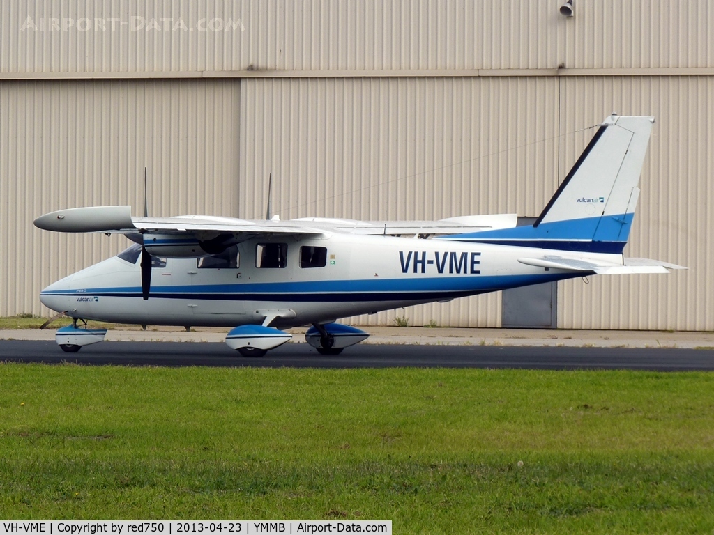 VH-VME, 2004 Vulcanair P-68 Observer 2 C/N 417, VH-VME at Moorabbin, 2013-04-23