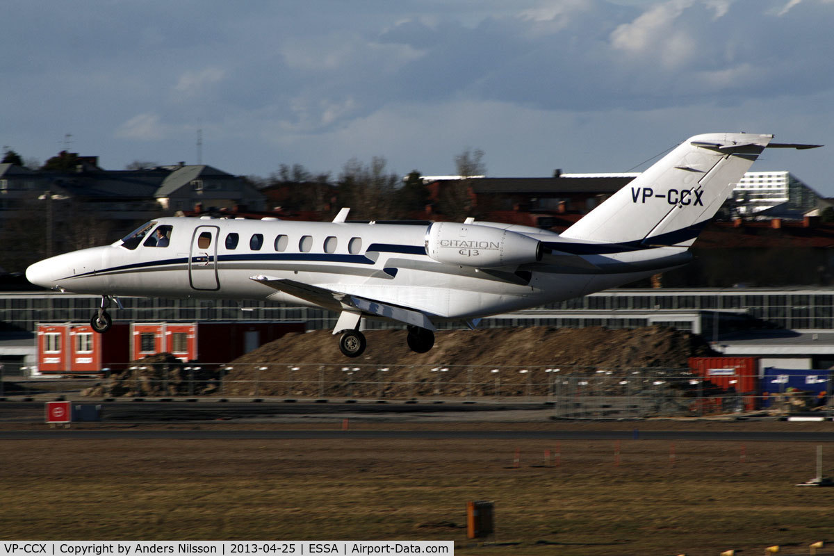 VP-CCX, 2010 Cessna 525B CitationJet Cj3 C/N 525B-0352, On final for runway 30.