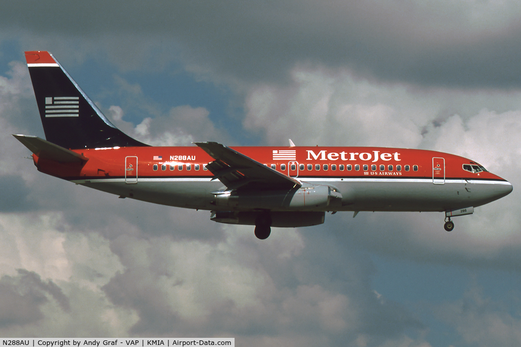 N288AU, 1984 Boeing 737-2B7 C/N 23135, Metrojet 737-200