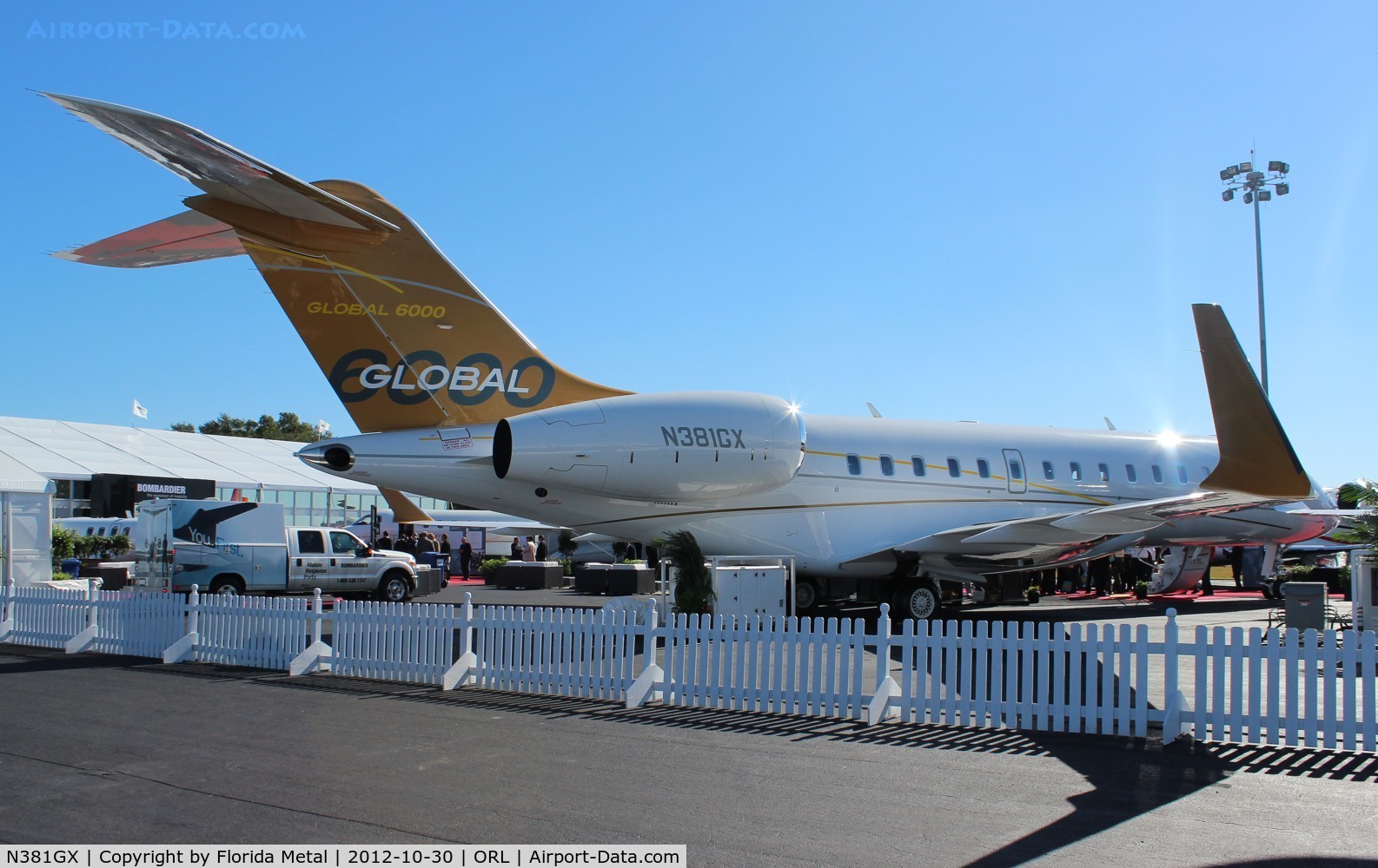 N381GX, 2012 Bombardier Global 6000 (BD-700-1A10) C/N 9381, Global 6000 at NBAA