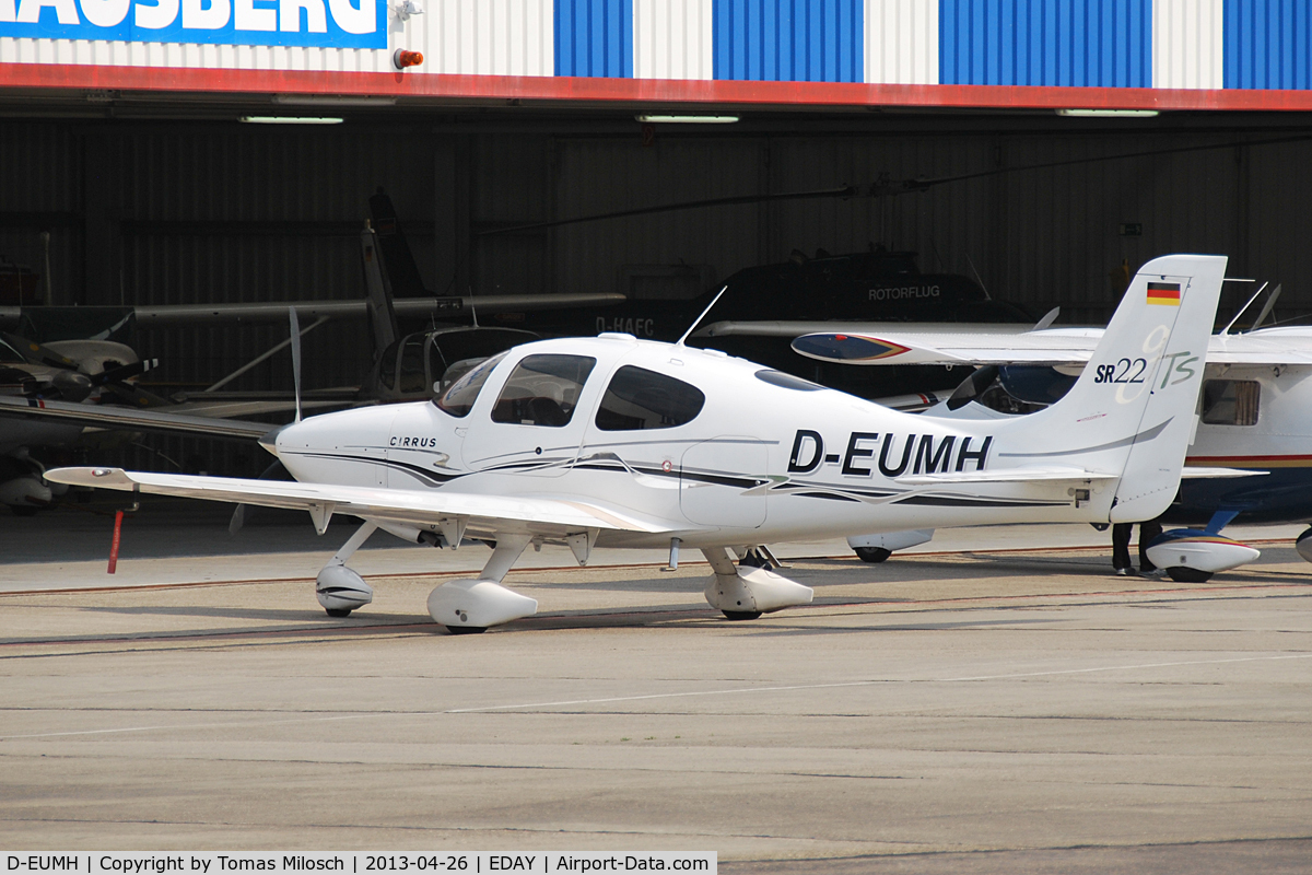 D-EUMH, Cirrus SR22 GTS C/N 1577, Airport Strausberg, Germany