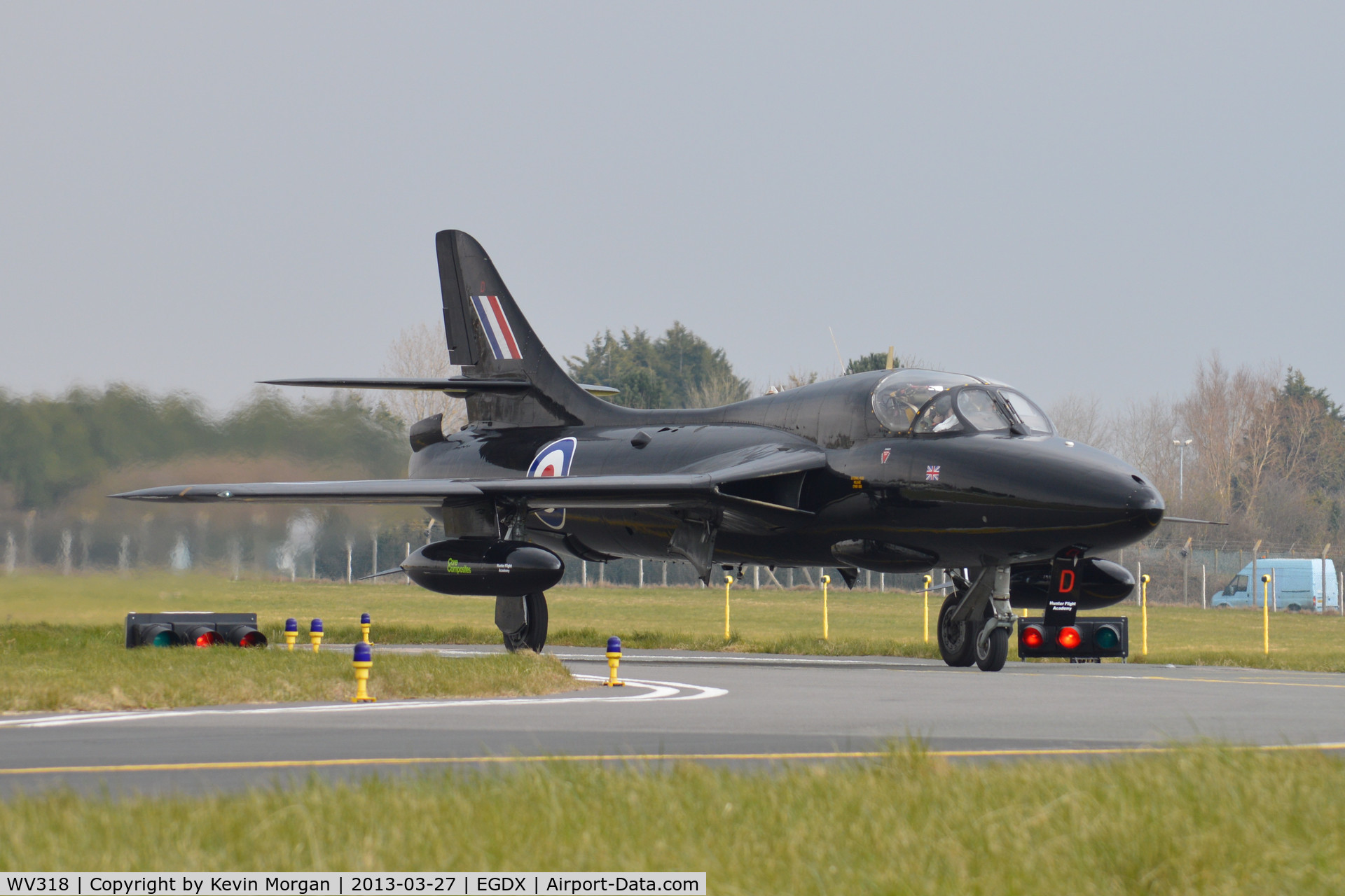 WV318, 1955 Hawker Hunter T.7B C/N 41H-670792, Arriving at St Athan