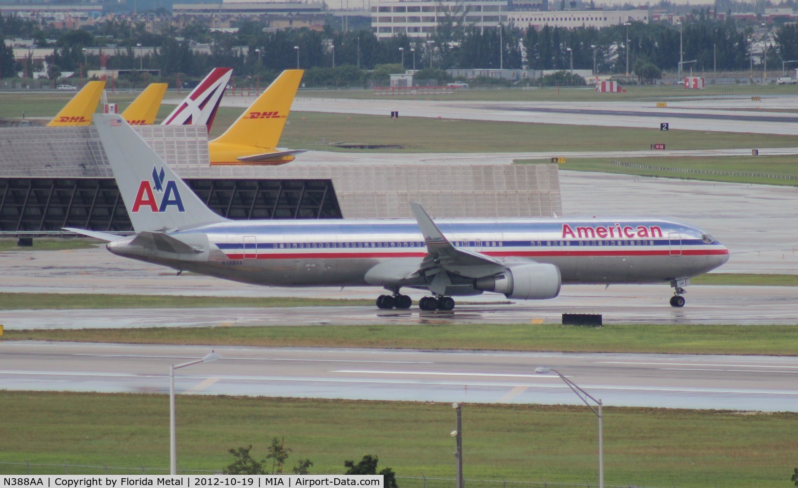 N388AA, 1994 Boeing 767-323 C/N 27448, American 767-300