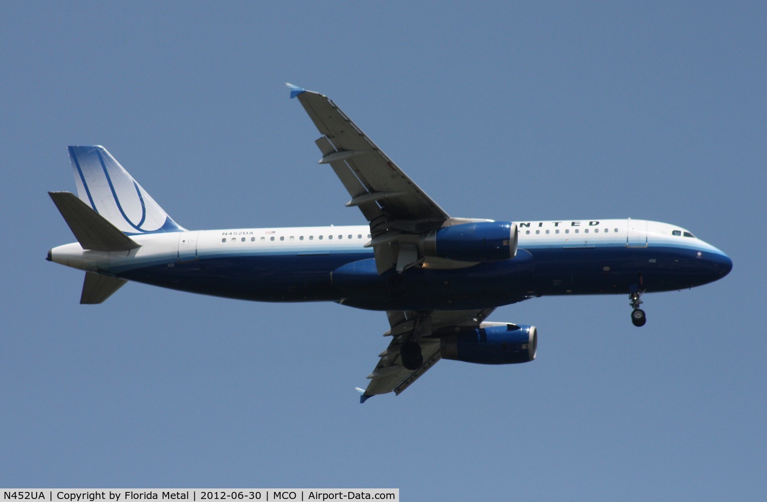 N452UA, 1999 Airbus A320-232 C/N 0955, United A320