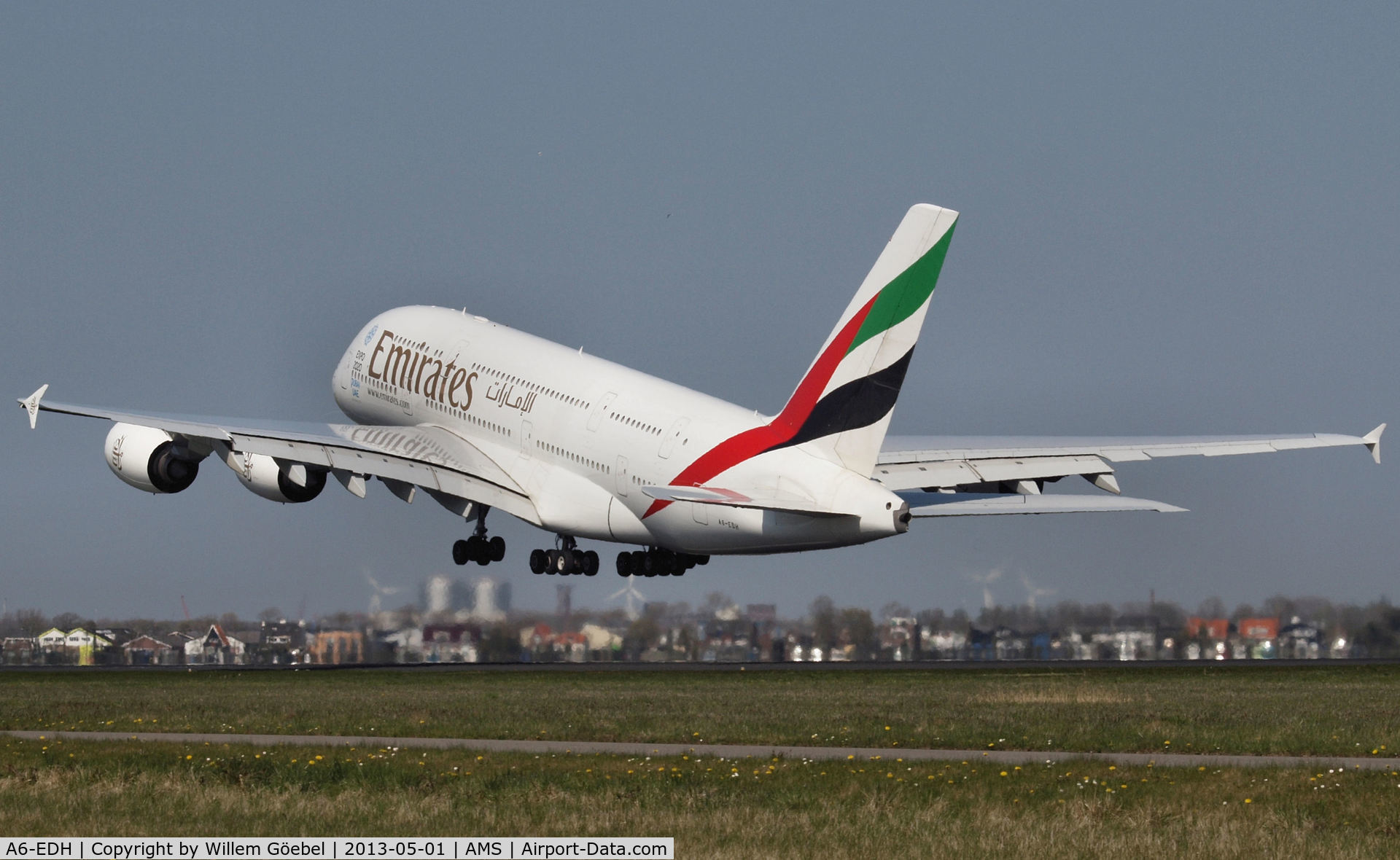A6-EDH, 2009 Airbus A380-861 C/N 025, Take off from runway 36L of Schiphol Airport