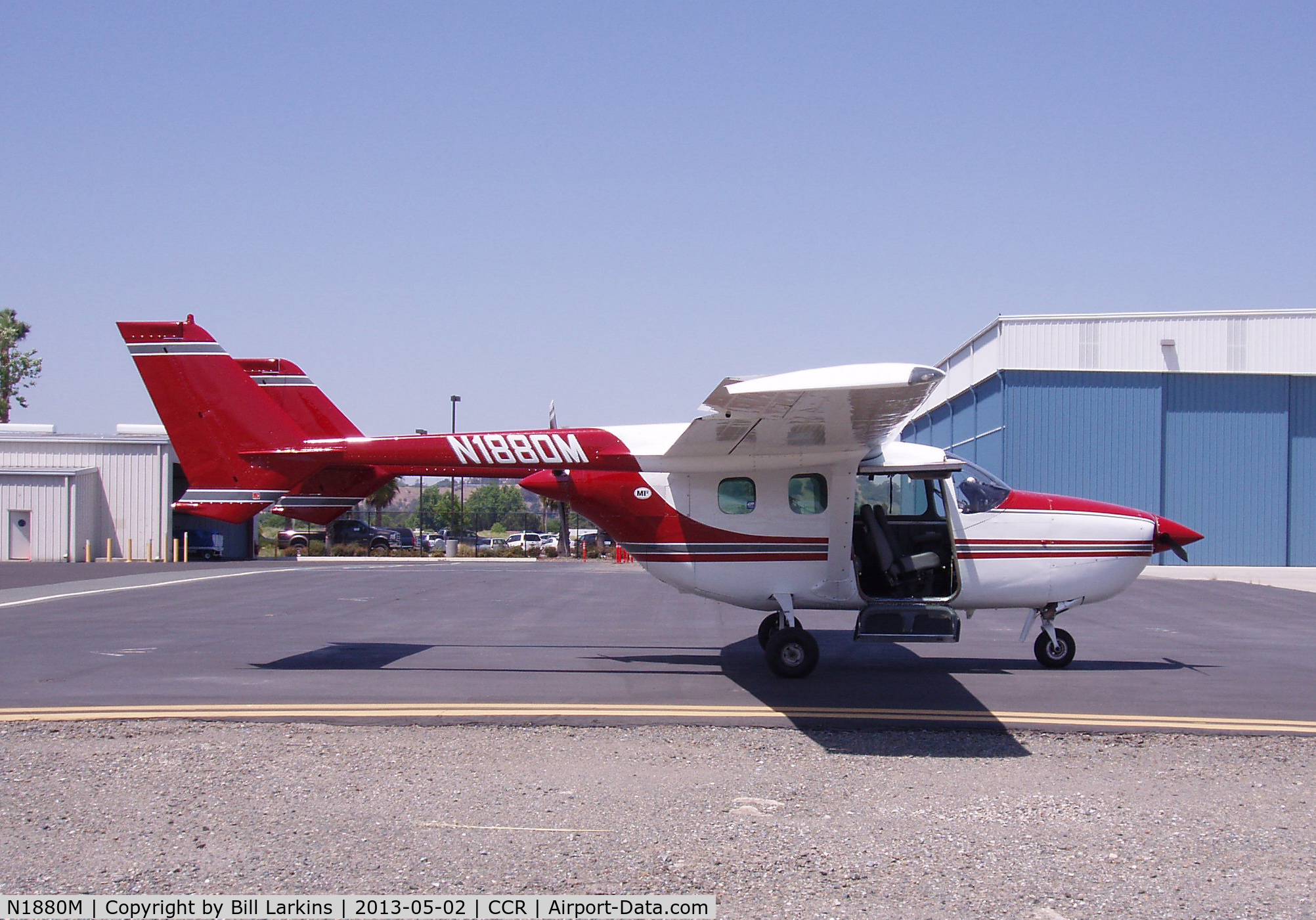 N1880M, 1973 Cessna 337G Super Skymaster C/N 33701480, Visitor