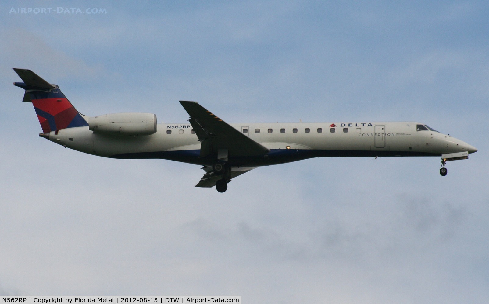 N562RP, 2002 Embraer ERJ-145LR (EMB-145LR) C/N 145451, Delta Connection ERJ-145LR