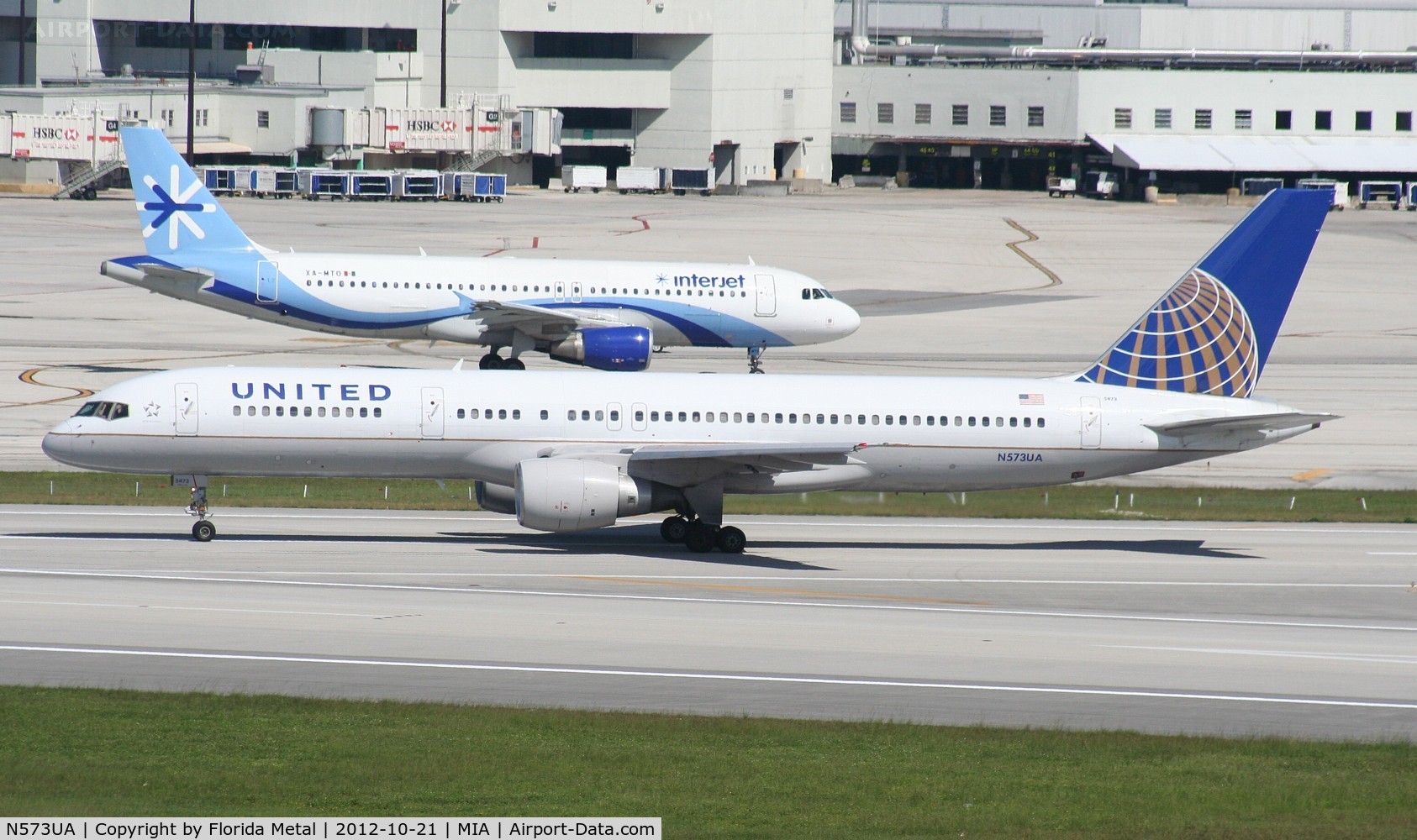 N573UA, 1992 Boeing 757-222 C/N 26685, United 757
