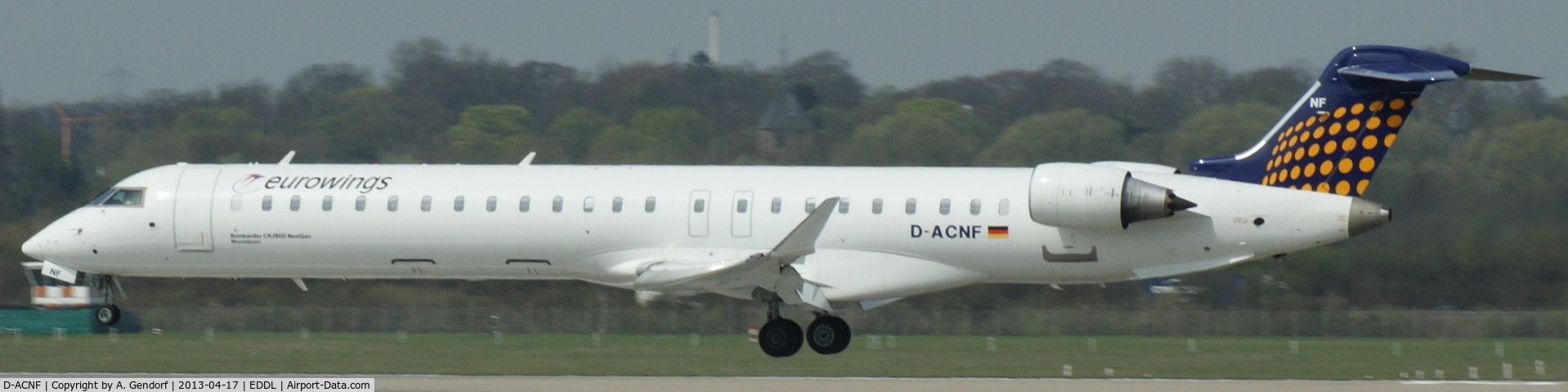 D-ACNF, 2009 Bombardier CRJ-900 (CL-600-2D24) C/N 15243, Eurowings (Lufthansa Regional cs.), is seen here shortly before touch down at Düsseldorf Int´l (EDDL)