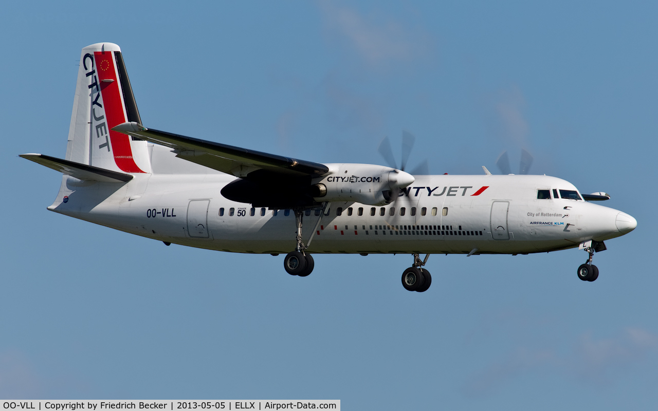 OO-VLL, 1989 Fokker 50 C/N 20144, on final RW24