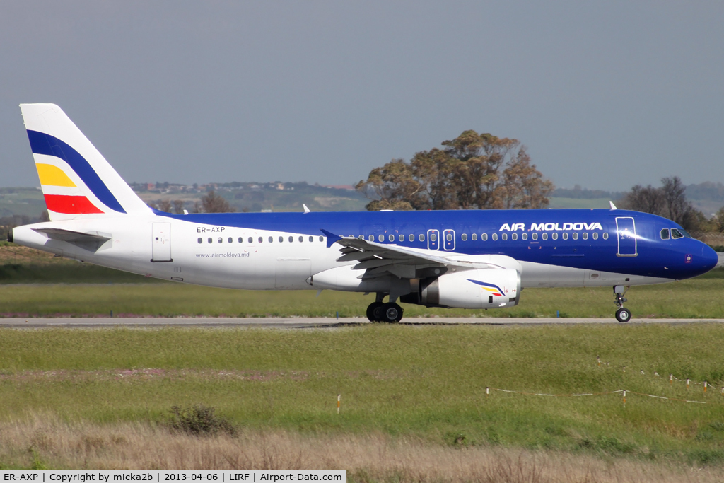 ER-AXP, 1997 Airbus A320-233 C/N 741, Taxiing