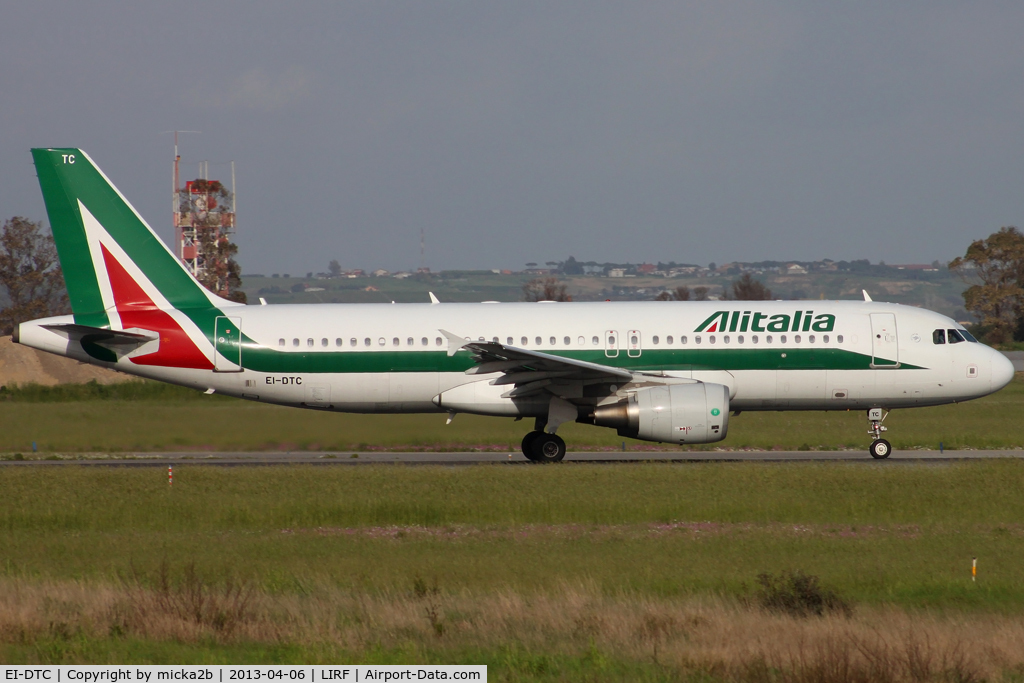 EI-DTC, 2009 Airbus A320-216 C/N 3831, Taxiing