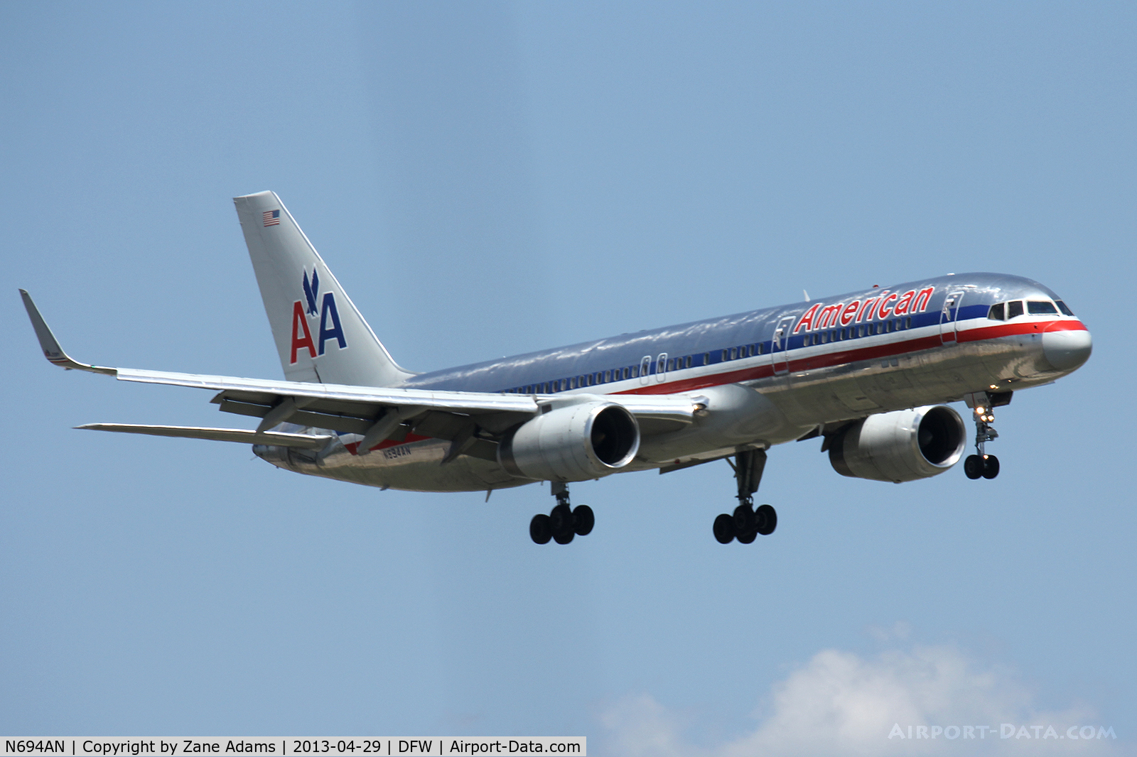 N694AN, 1994 Boeing 757-223 C/N 26974, American Airlines landing at DFW Airport