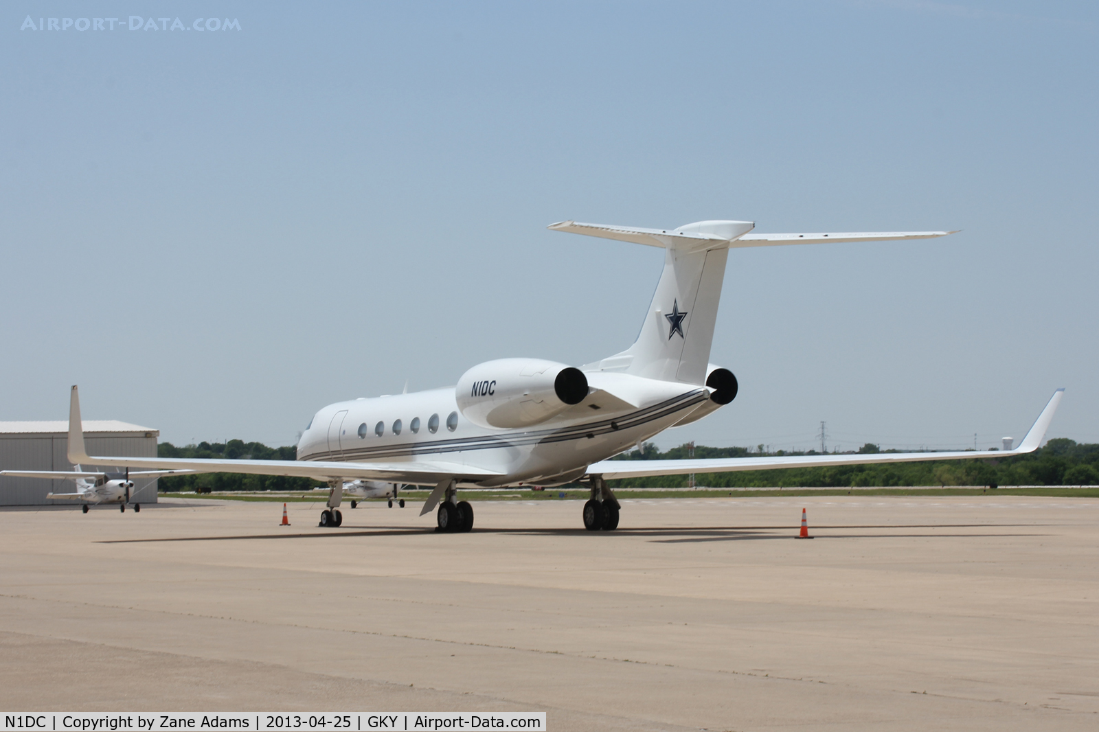 N1DC, 2001 Gulfstream Aerospace G-V C/N 651, Dallas Cowboys Gulfstream at Arlington Municipal Airport