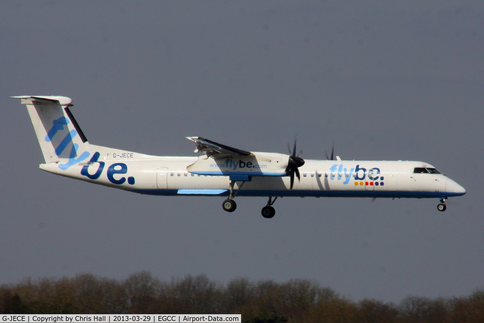 G-JECE, 2004 De Havilland Canada DHC-8-402Q Dash 8 C/N 4094, flybe