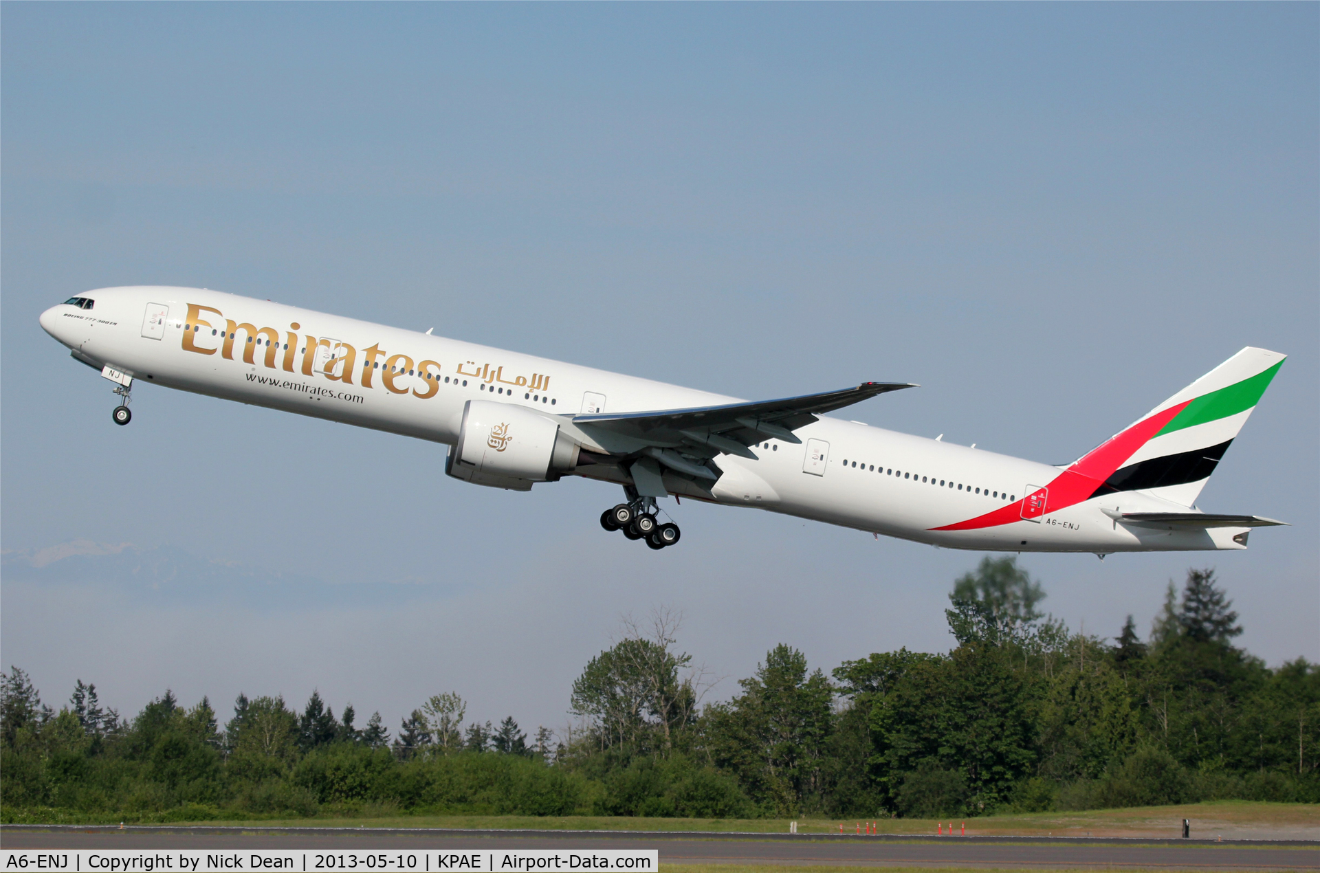 A6-ENJ, 2013 Boeing 777-31H/ER C/N 35605, KPAE/PAE