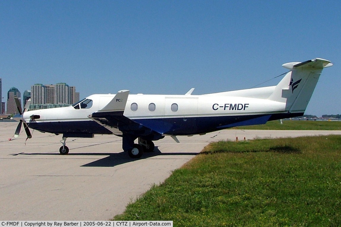 C-FMDF, 2001 Pilatus PC-12/45 C/N 365, Pilatus PC-12/45 [365] (Royal Canadian Mounted Police) Toronto-City Centre Airport~C 22/06/2005