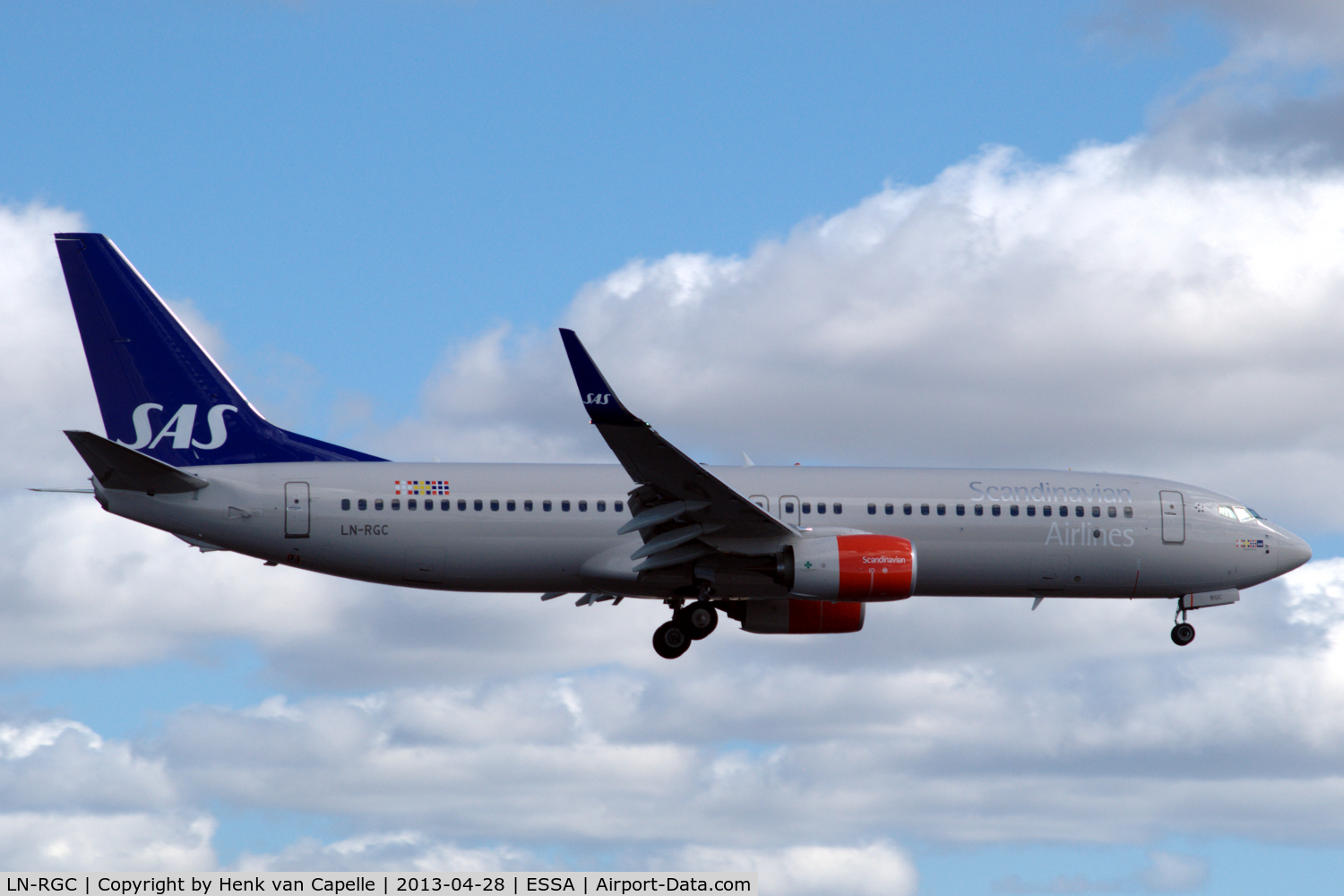 LN-RGC, 2012 Boeing 737-86N C/N 41257, SAS Boeing 737-800 on final approach to Stockholm Arlanda airport, Sweden.