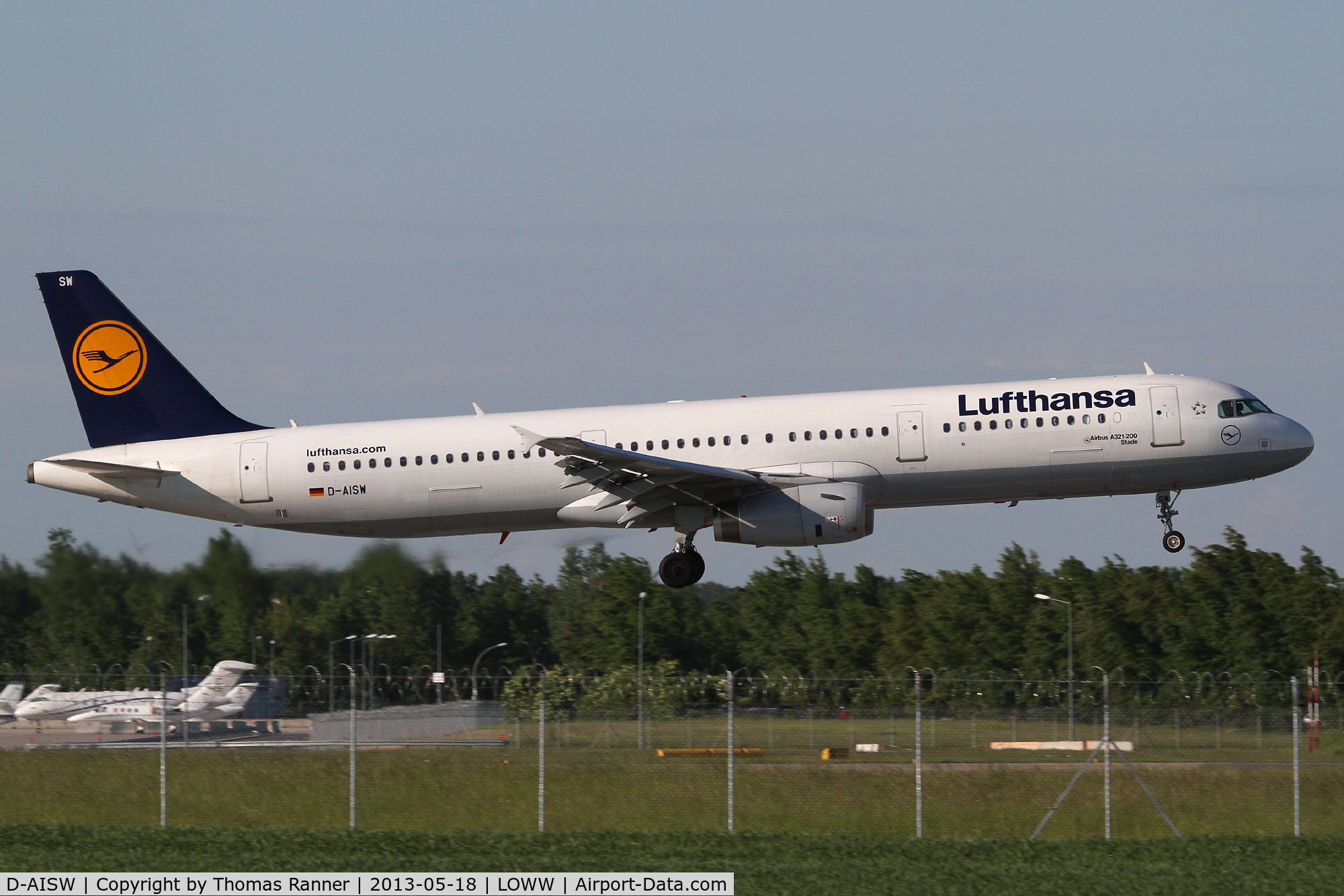 D-AISW, 2009 Airbus A321-231 C/N 4087, Lufthansa Airbus A321