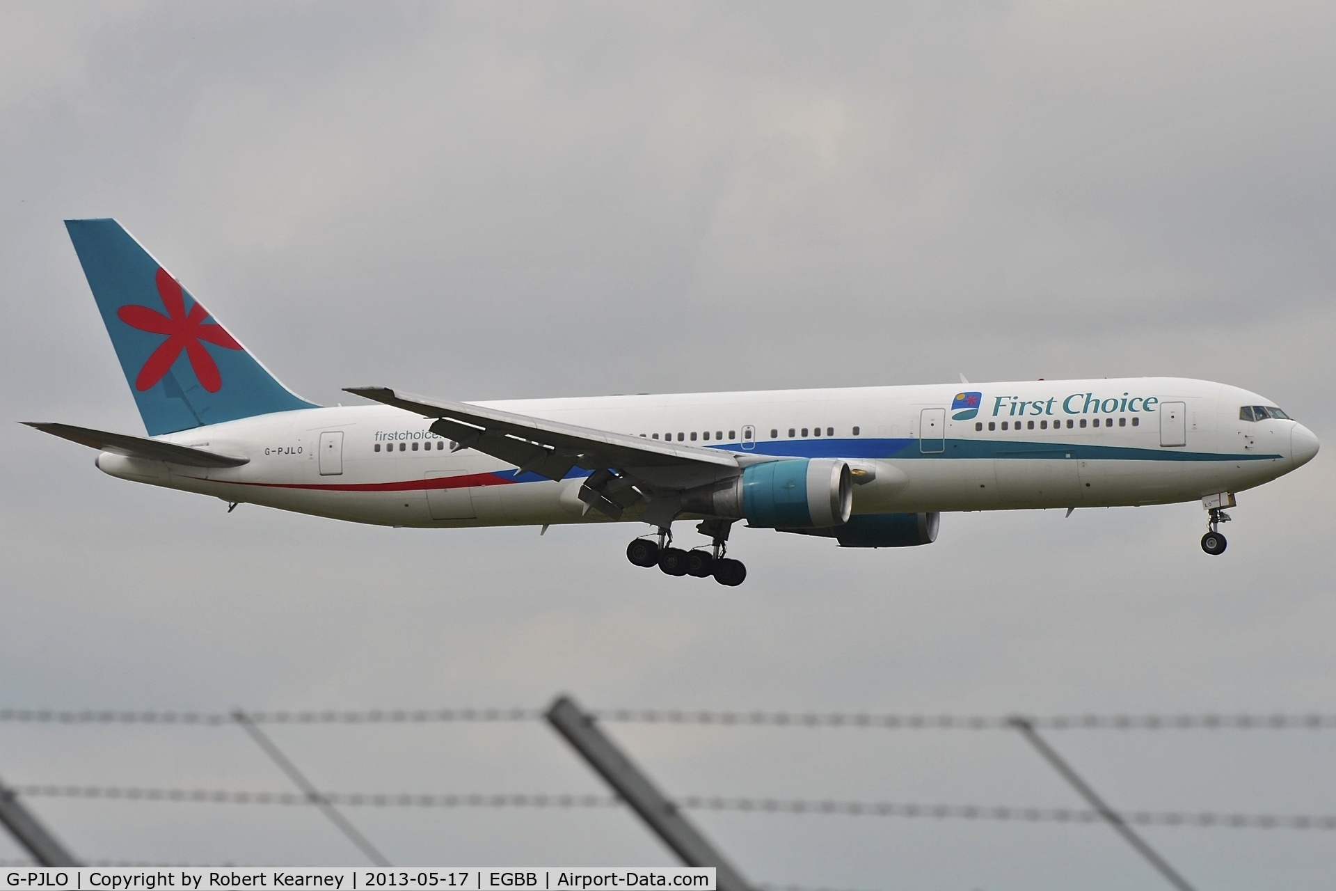 G-PJLO, 1992 Boeing 767-35E/ER C/N 26064, On short finals for r/w 33