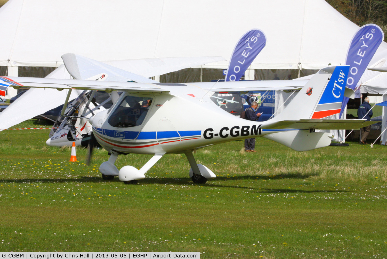G-CGBM, 2009 Flight Design CTSW C/N 8484, at the LAA Microlight Trade Fair, Popham