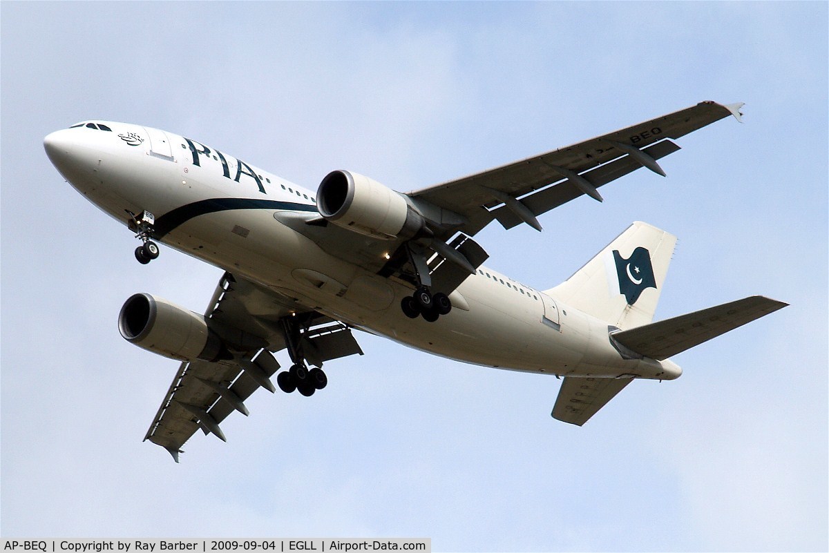 AP-BEQ, 1992 Airbus A310-308 C/N 656, Airbus A310-308 [656] (Pakistan International Airlines) Home~G 04/09/2009