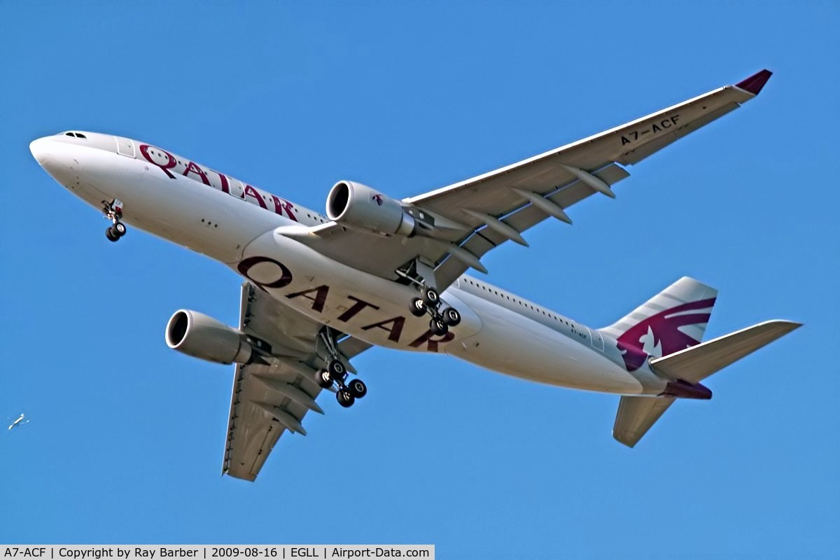 A7-ACF, 2004 Airbus A330-202 C/N 638, Airbus A330-203 [638] (Qatar Airways) Heathrow~G 16/08/2009