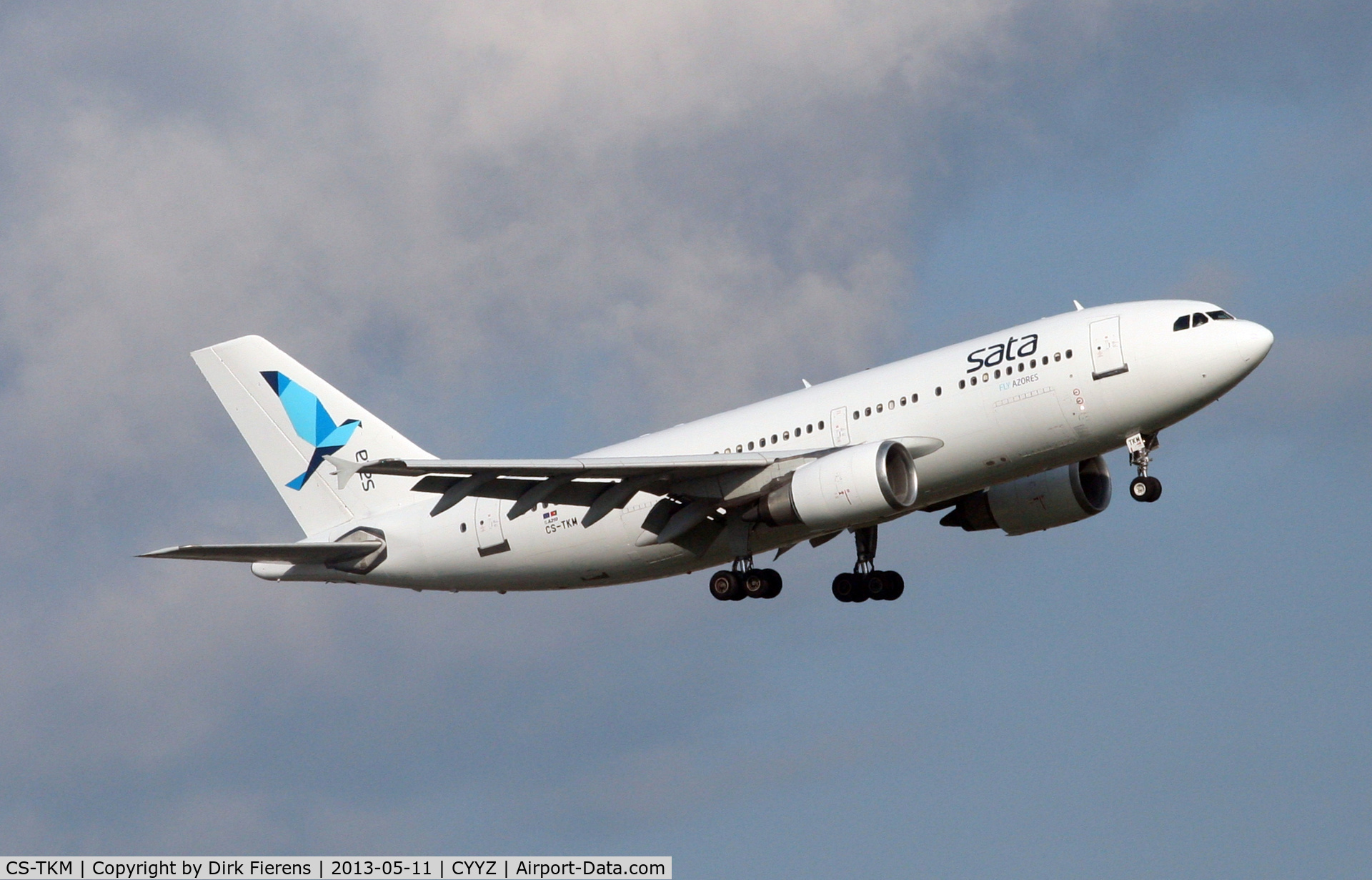 CS-TKM, 1992 Airbus A310-304 C/N 661, Approaching Toronto Airport in early evening