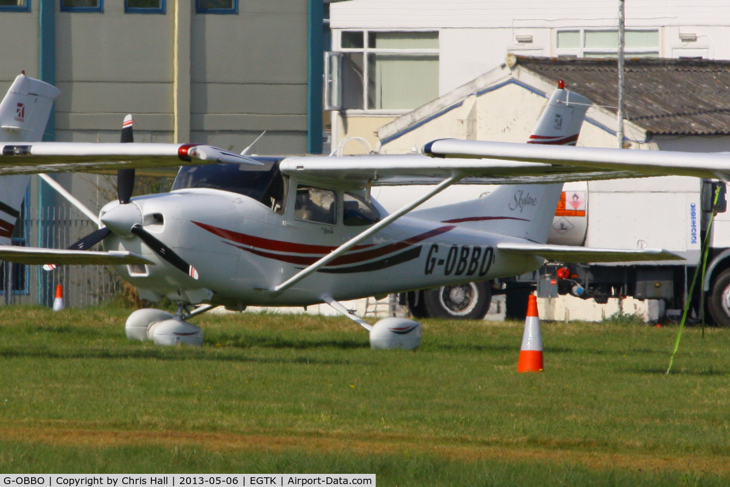 G-OBBO, 1999 Cessna 182S Skylane C/N 18280534, Privatley owned