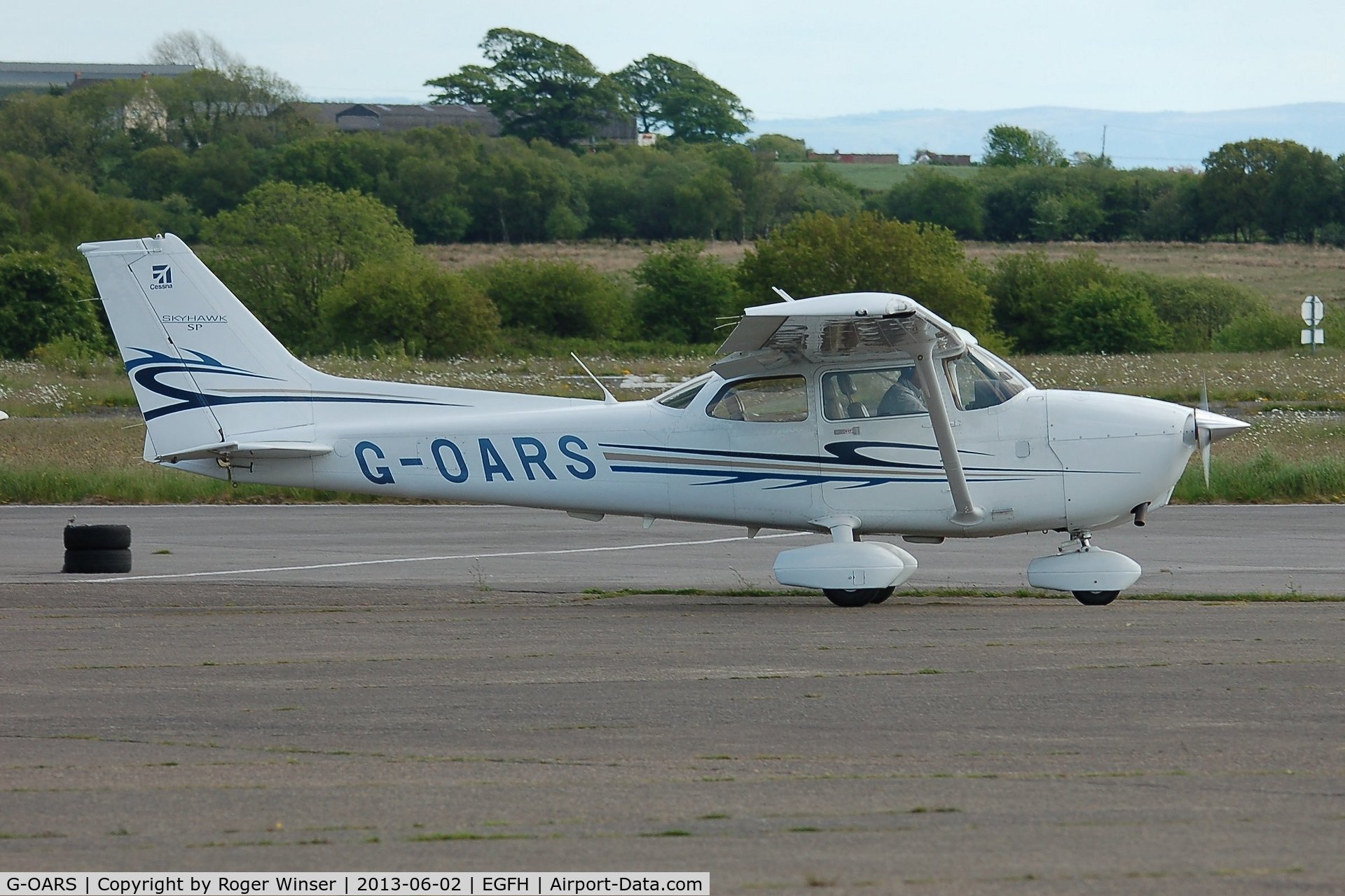 G-OARS, 2010 Cessna 172S C/N 172S11048, Visiting Cessna Skyhawk SP.