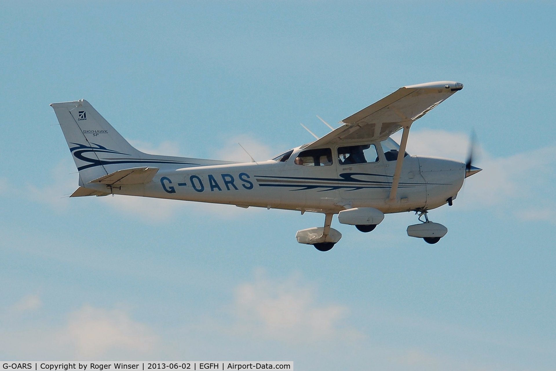 G-OARS, 2010 Cessna 172S C/N 172S11048, Visiting Cessna Skyhawk SP.