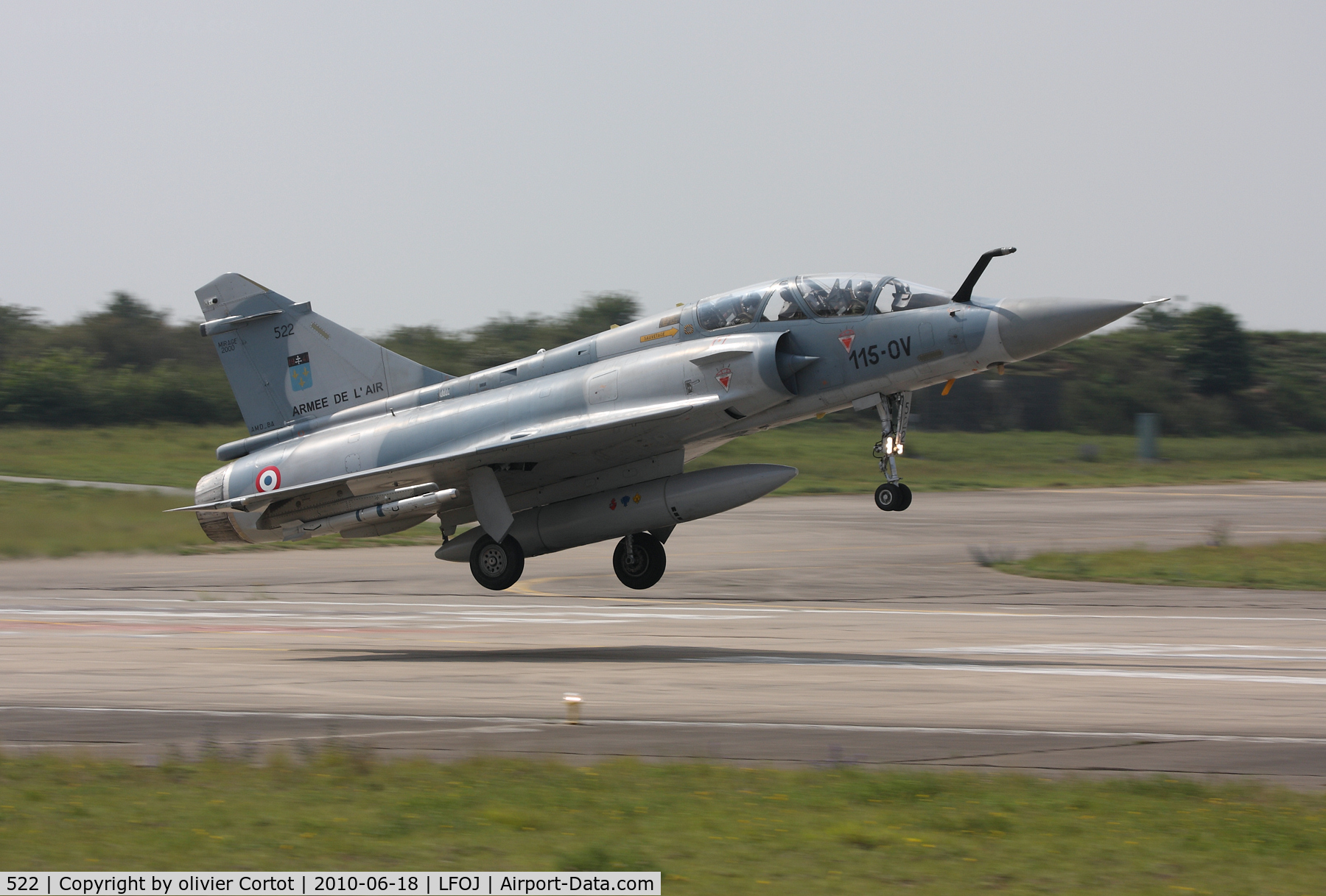 522, Dassault Mirage 2000B C/N 297, landing at Orleans for the airshow