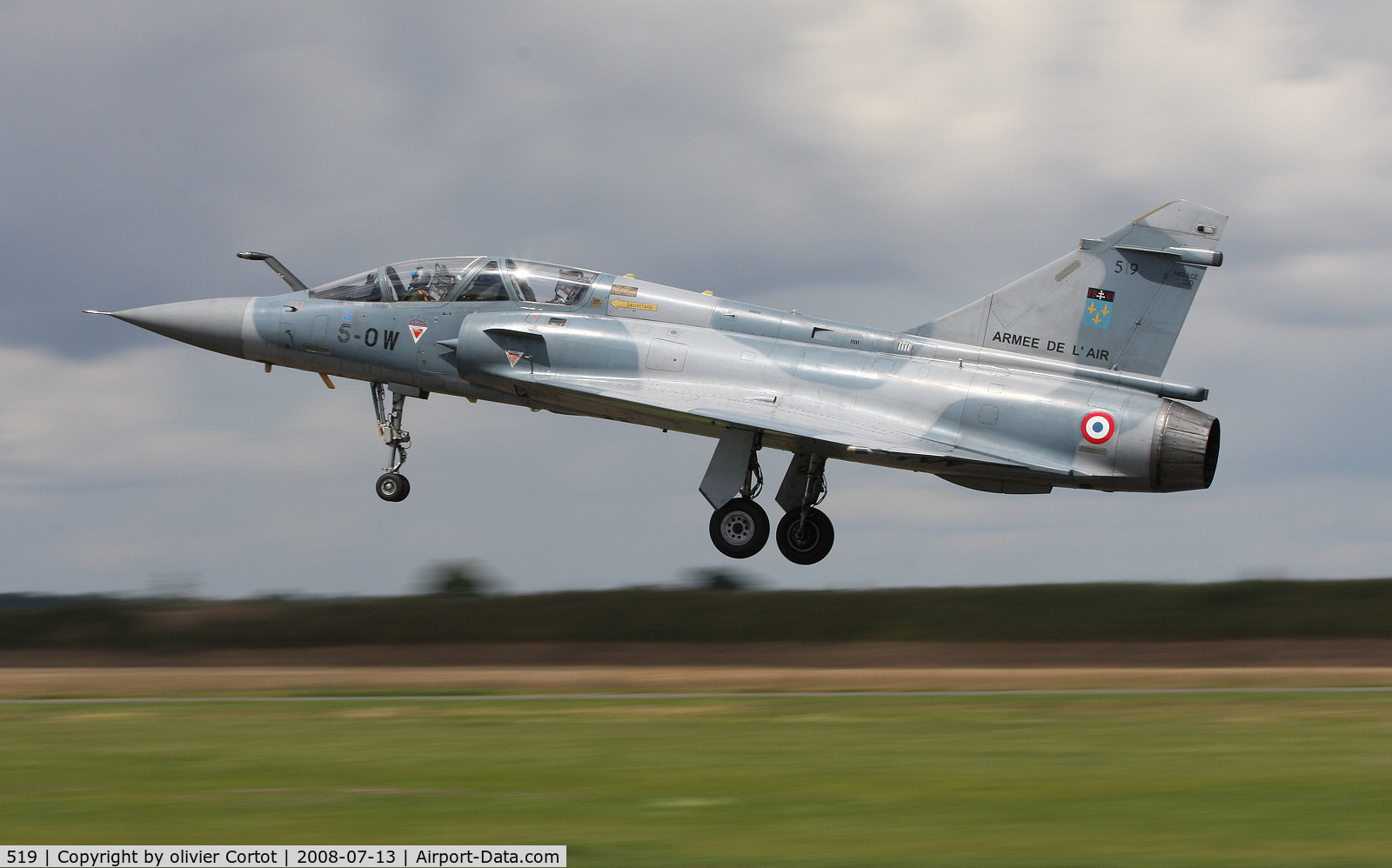 519, Dassault Mirage 2000B C/N 224, Landing at Avord AB