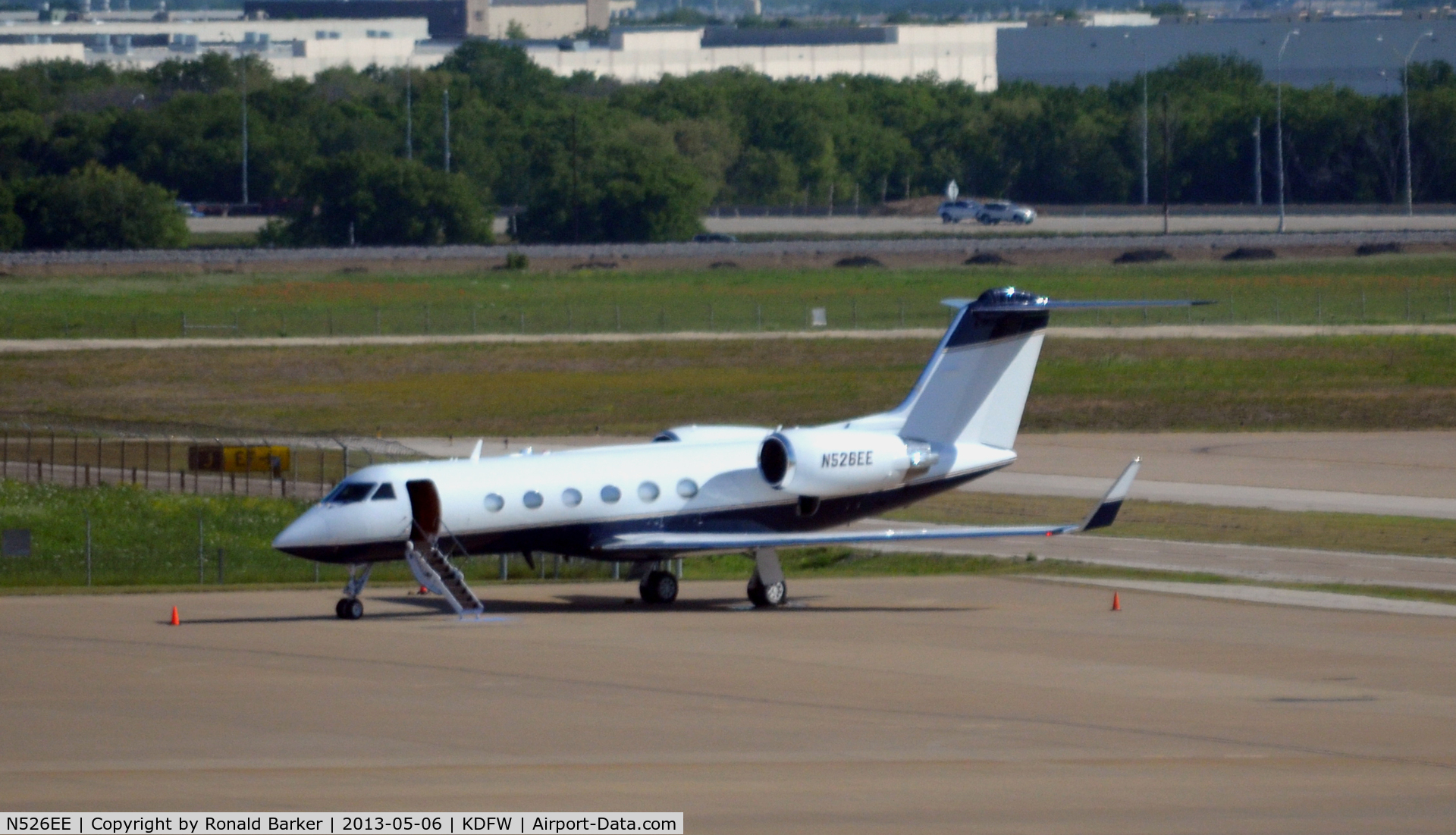 N526EE, 1997 Gulfstream Aerospace G-V C/N 519, DFW, TX