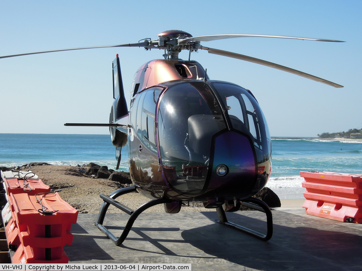 VH-VHJ, 2002 Eurocopter EC-120B Colibri C/N 1300, Coolangatta Beach