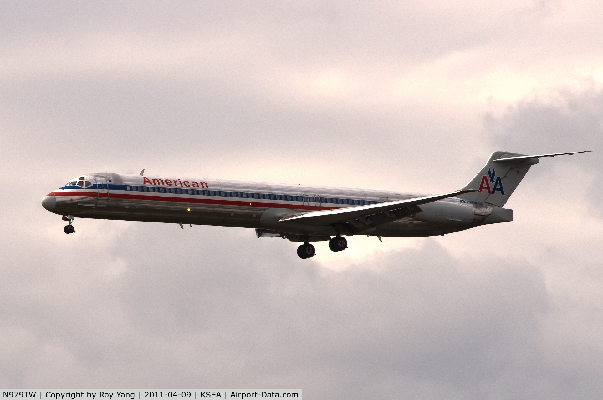 N979TW, 1999 McDonnell Douglas MD-83 (DC-9-83) C/N 53629, American Airlines MD-83