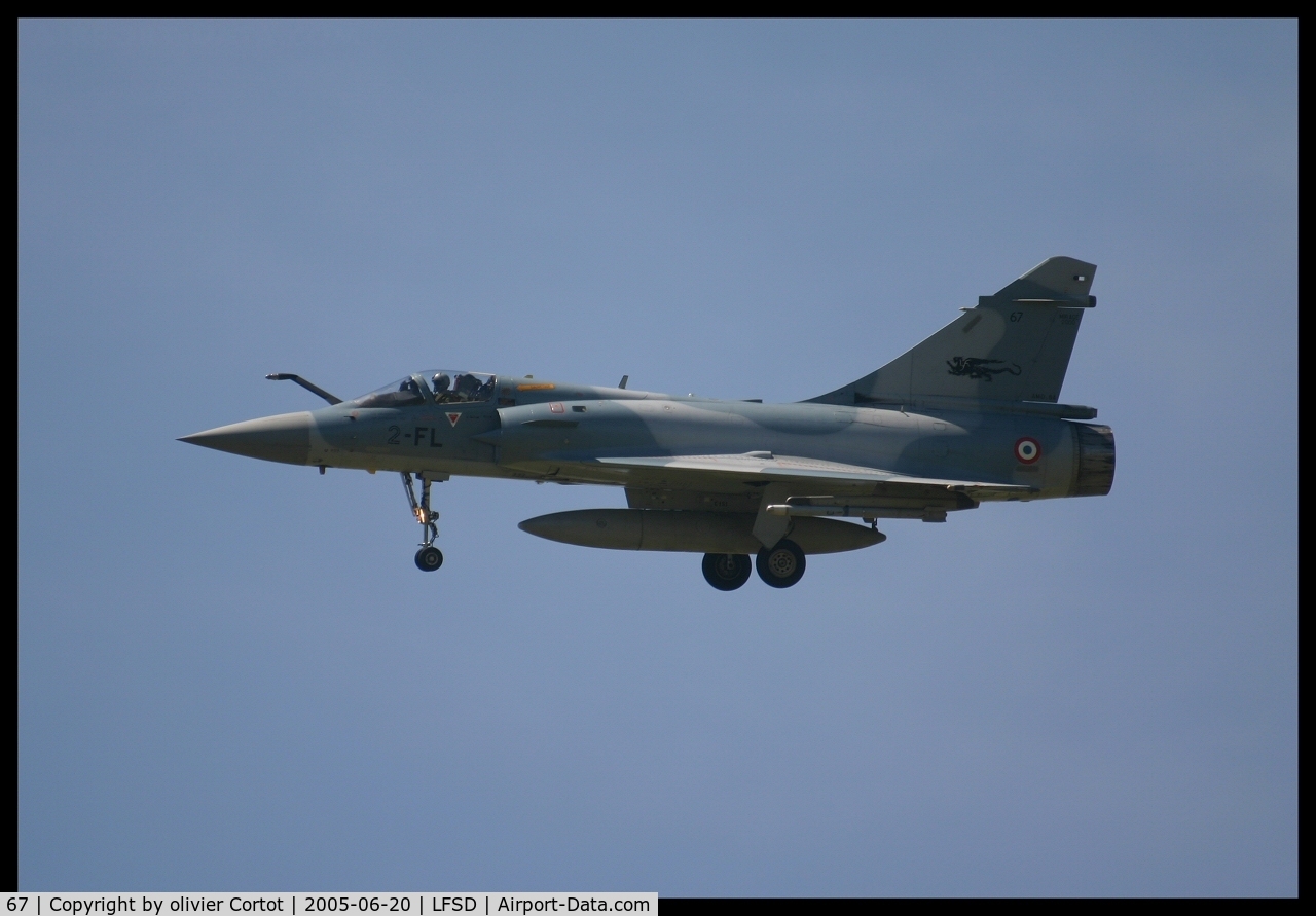 67, Dassault Mirage 2000-5F C/N 296, Landing at LFSD