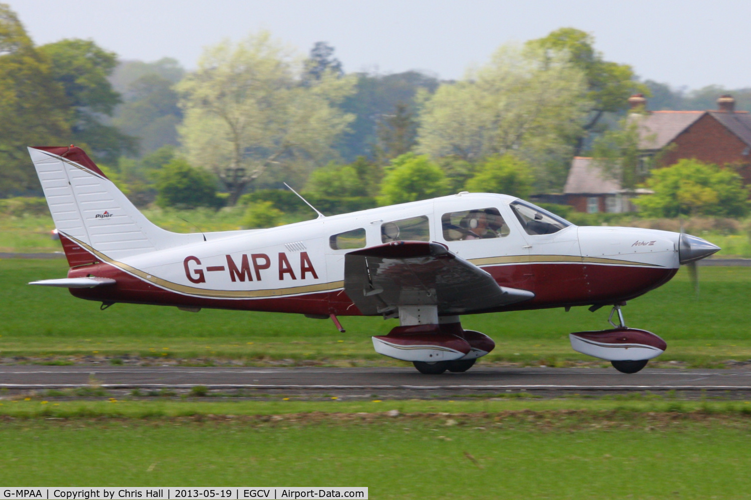 G-MPAA, 2002 Piper PA-28-181 Cherokee Archer III C/N 2843539, Sleap resident