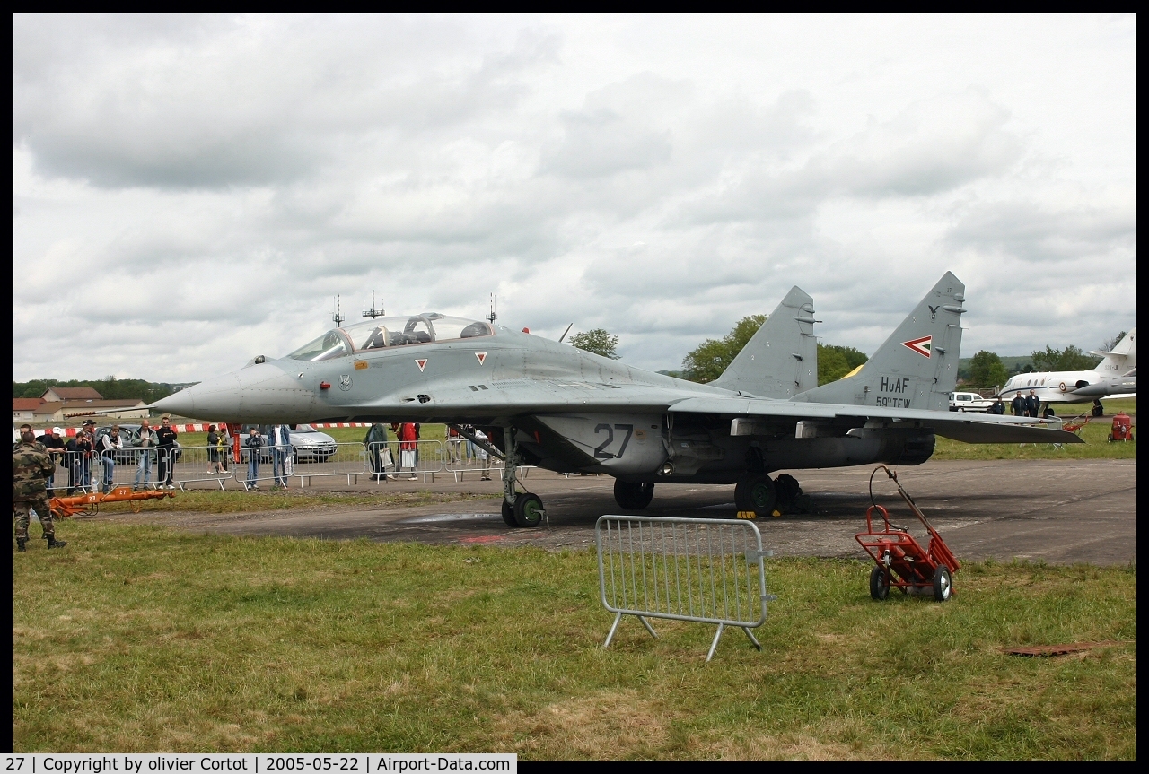 27, Mikoyan-Gurevich MiG-29UB C/N 50903027268, Luxeuil AB airshow 2005