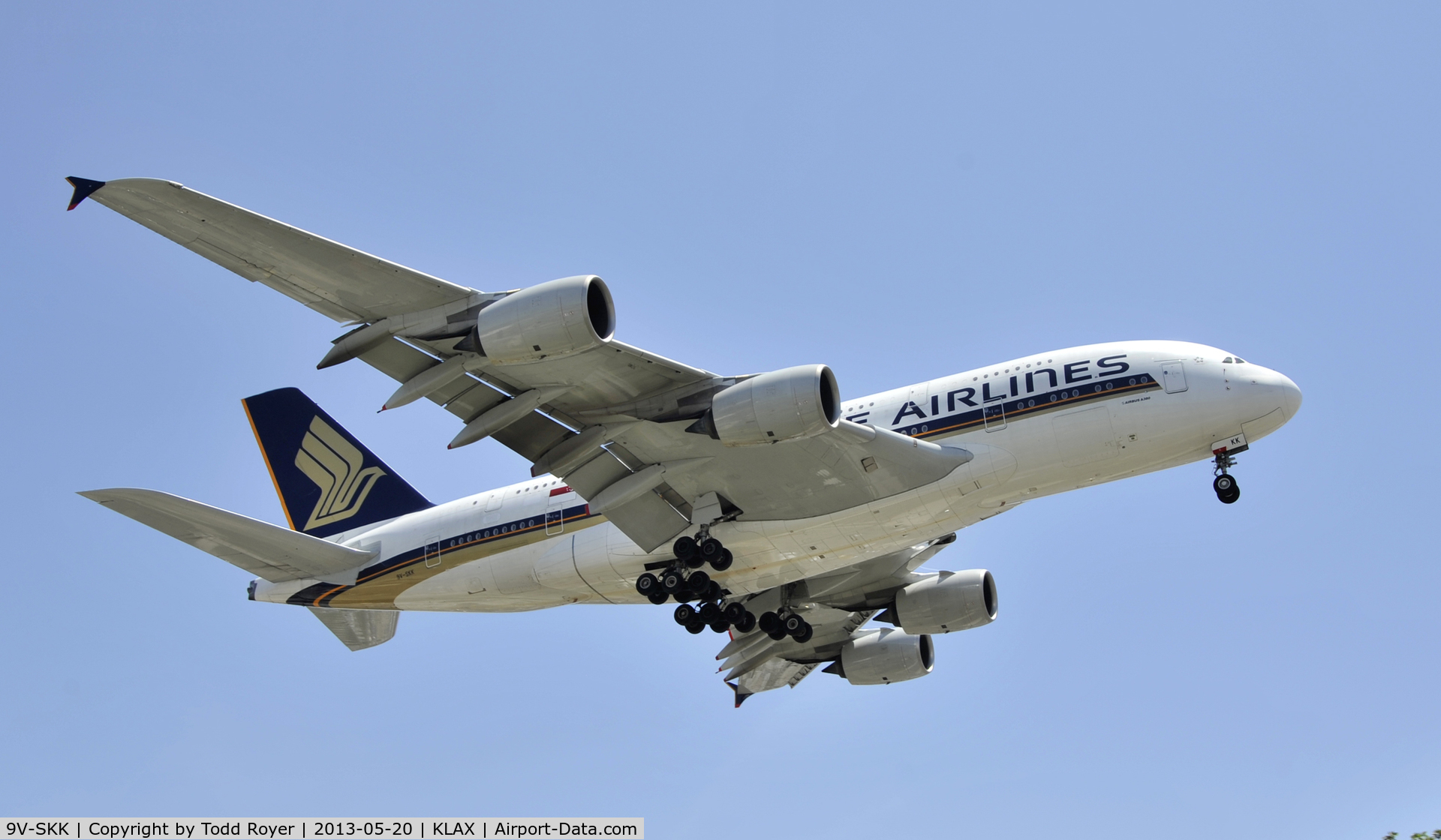 9V-SKK, 2009 Airbus A380-841 C/N 051, Arriving at LAX