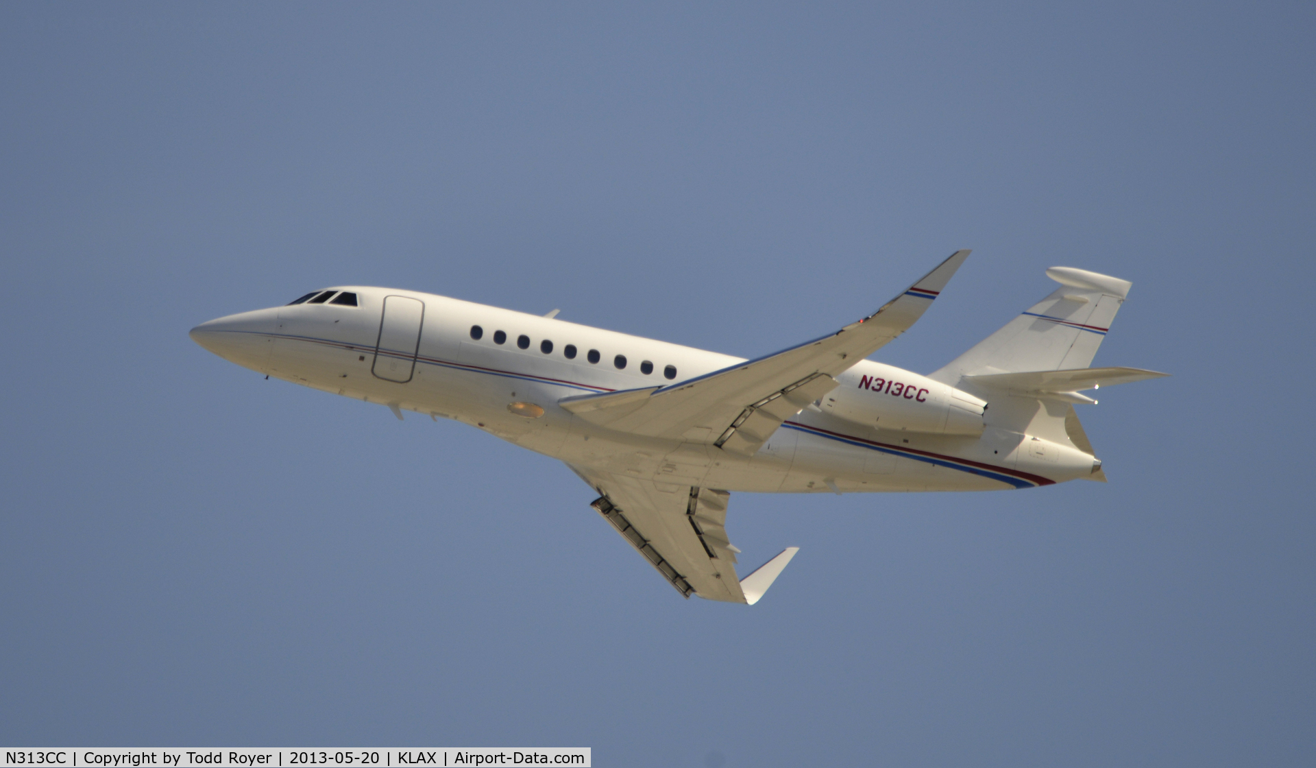 N313CC, 2003 Dassault Falcon 2000EX C/N 12, Departing LAX
