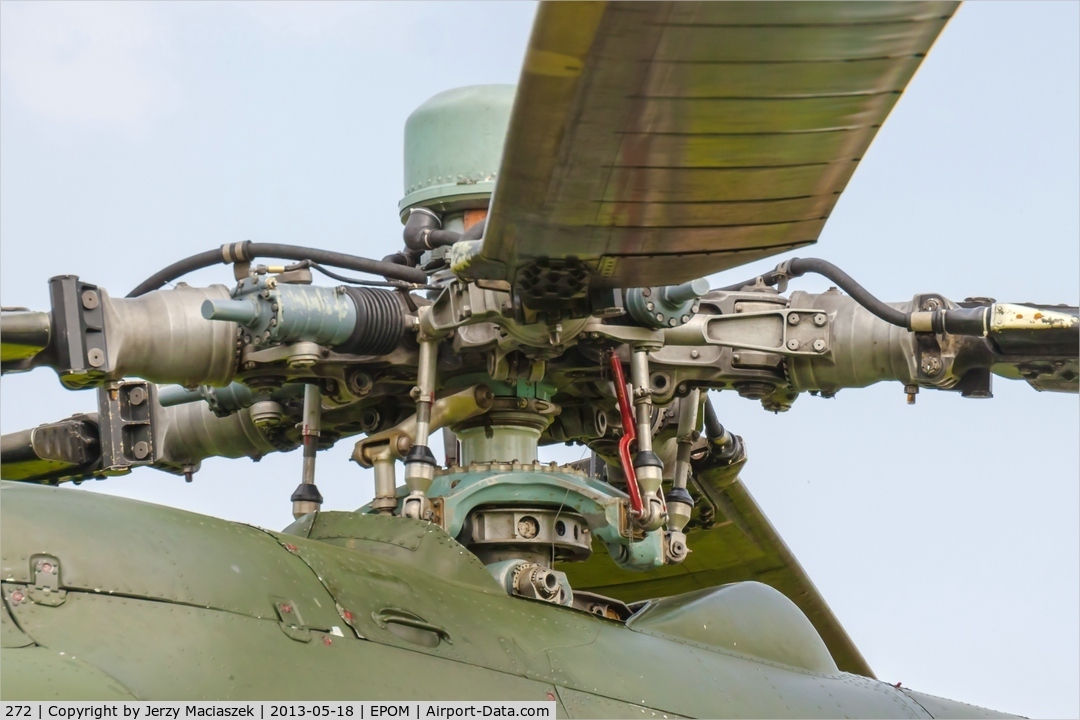 272, Mil Mi-24D Hind D C/N 340272, Mi-24D Hind D