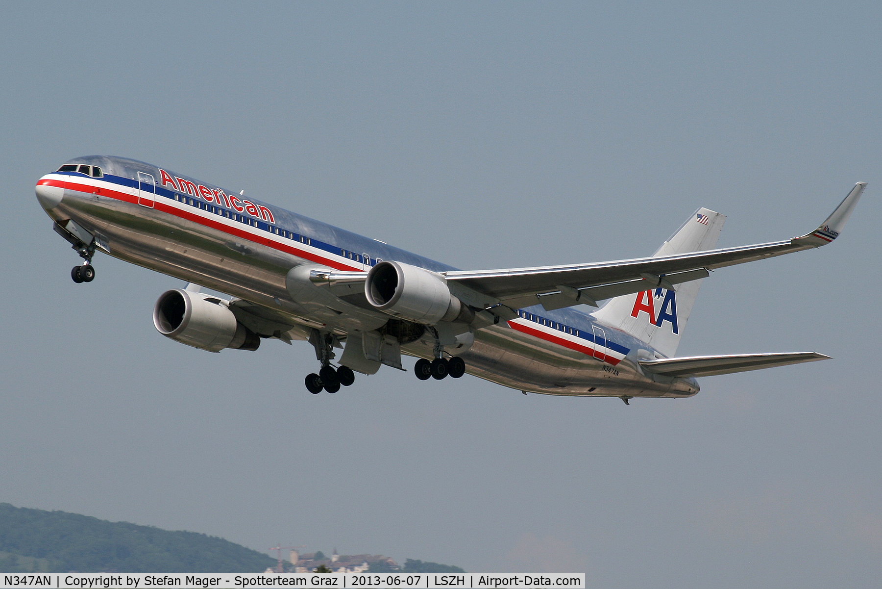 N347AN, 2003 Boeing 767-323 C/N 33086, American Airlines B.767-300 @ZRH