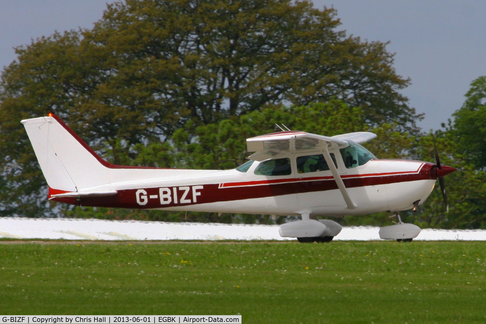 G-BIZF, 1981 Reims F172P Skyhawk C/N 2070, at AeroExpo 2013